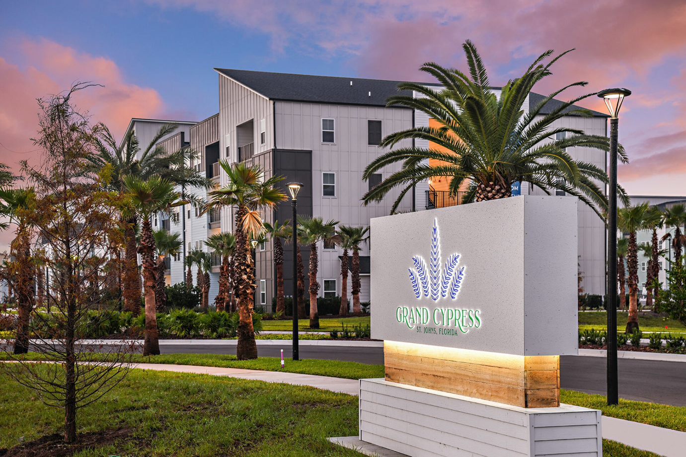 The apartments were completed in 2022 on nearly 44 acres in the greater St. Augustine multifamily market of St. Johns County, southeast of Jacksonville, Florida. (CoStar)