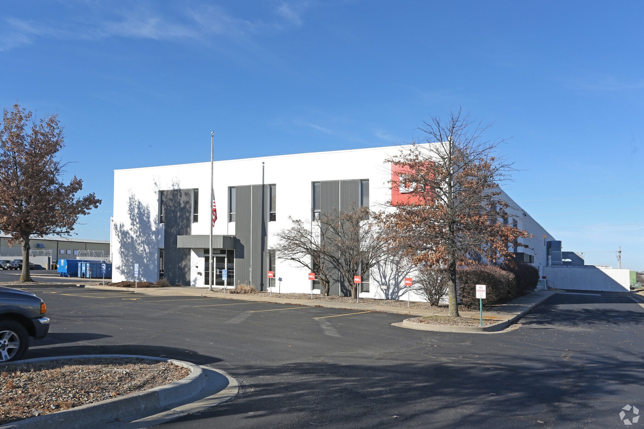 News Johnson County Subleases Lenexa Warehouse for COVID19