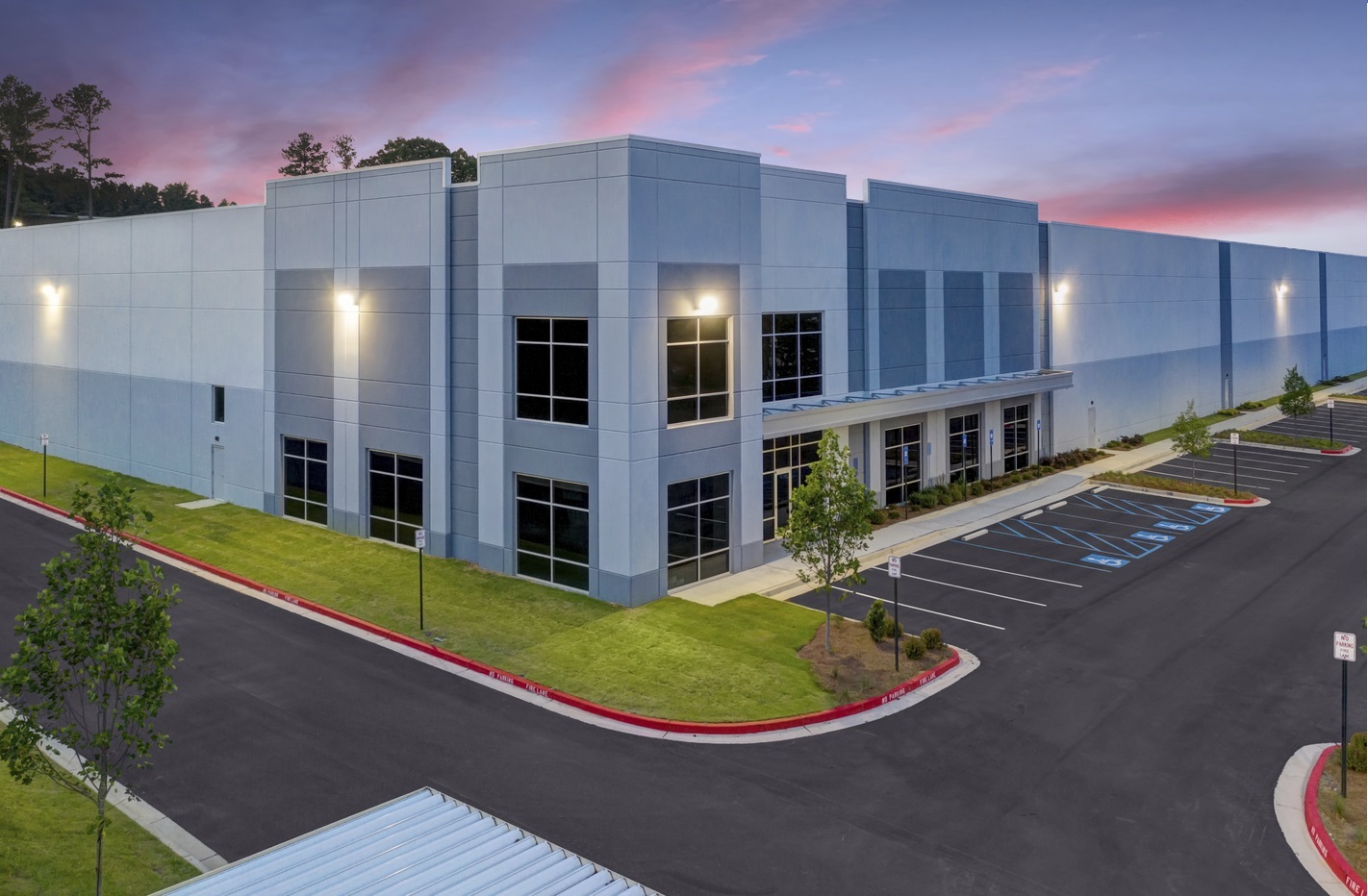Laundry Services Company Irons Out Deal at Suburban Atlanta Distribution Center