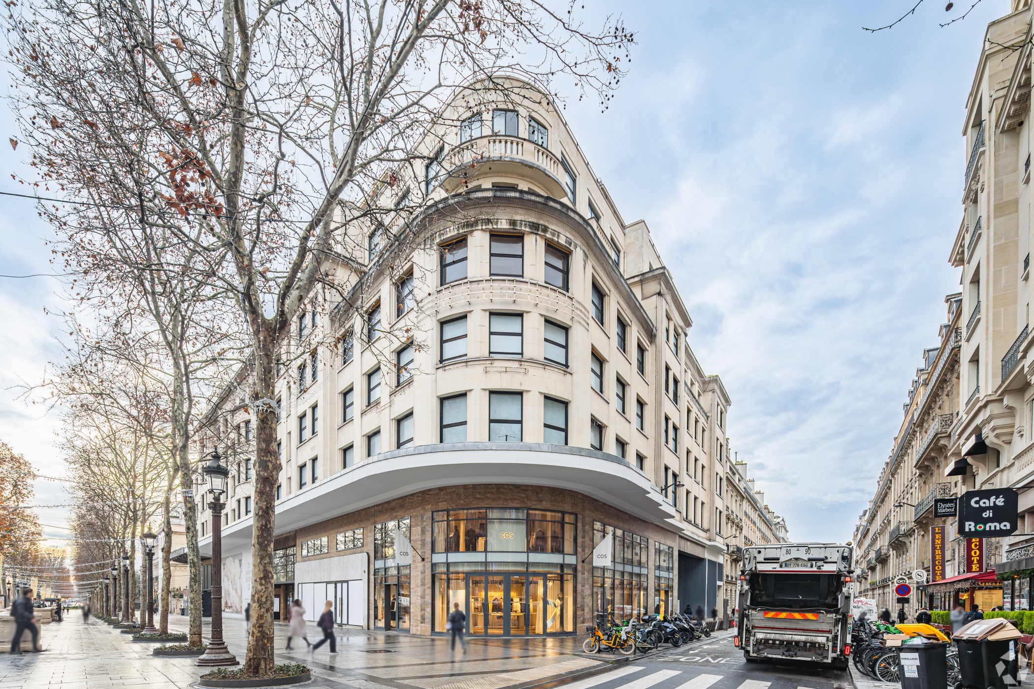 29-33 Champs Elysees was a big deal for the French market. (CoStar)