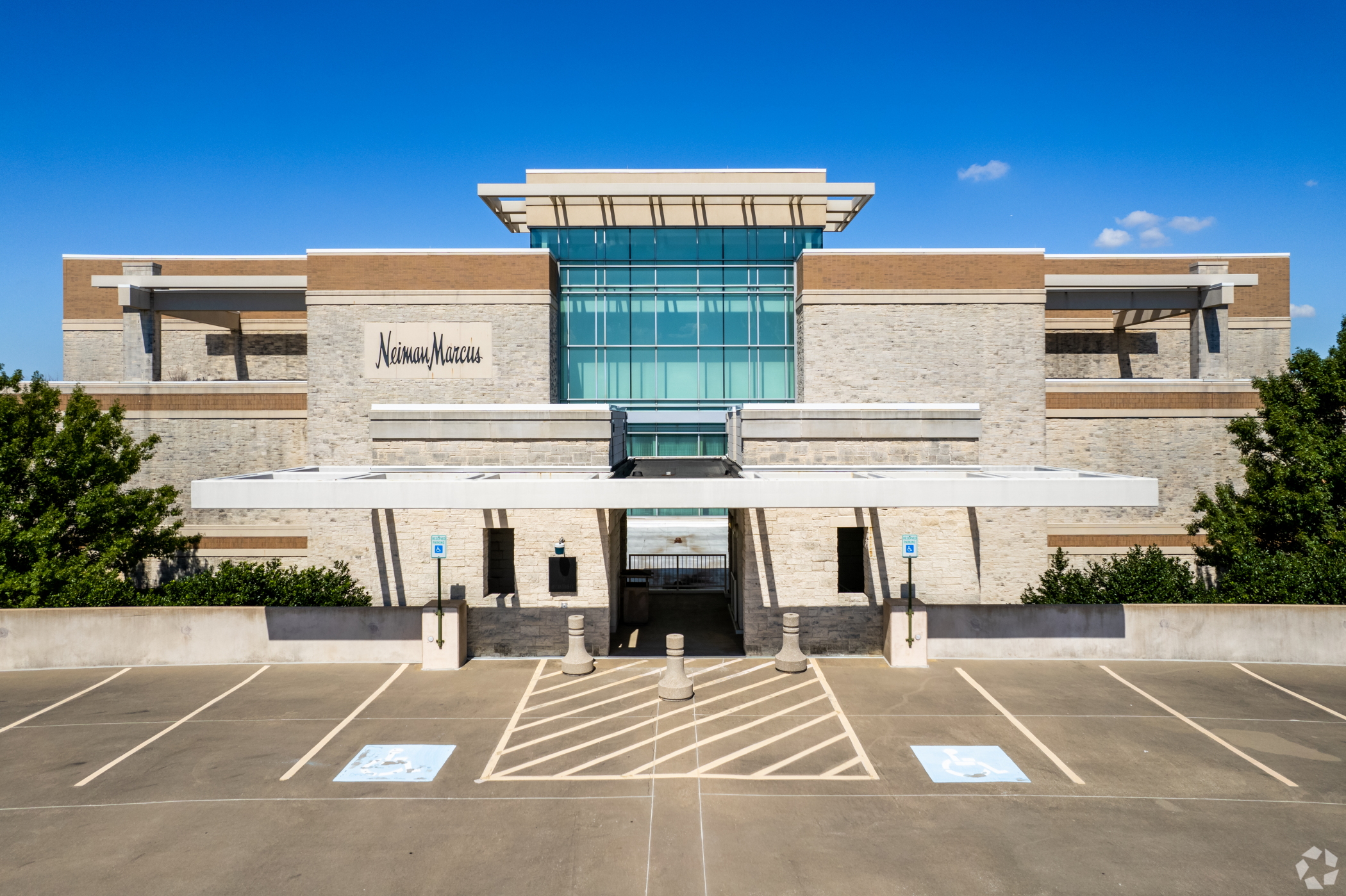 The Neiman Marcus store in Plano, Texas, is slated to close in January. (Adnan Jebbeh/CoStar)