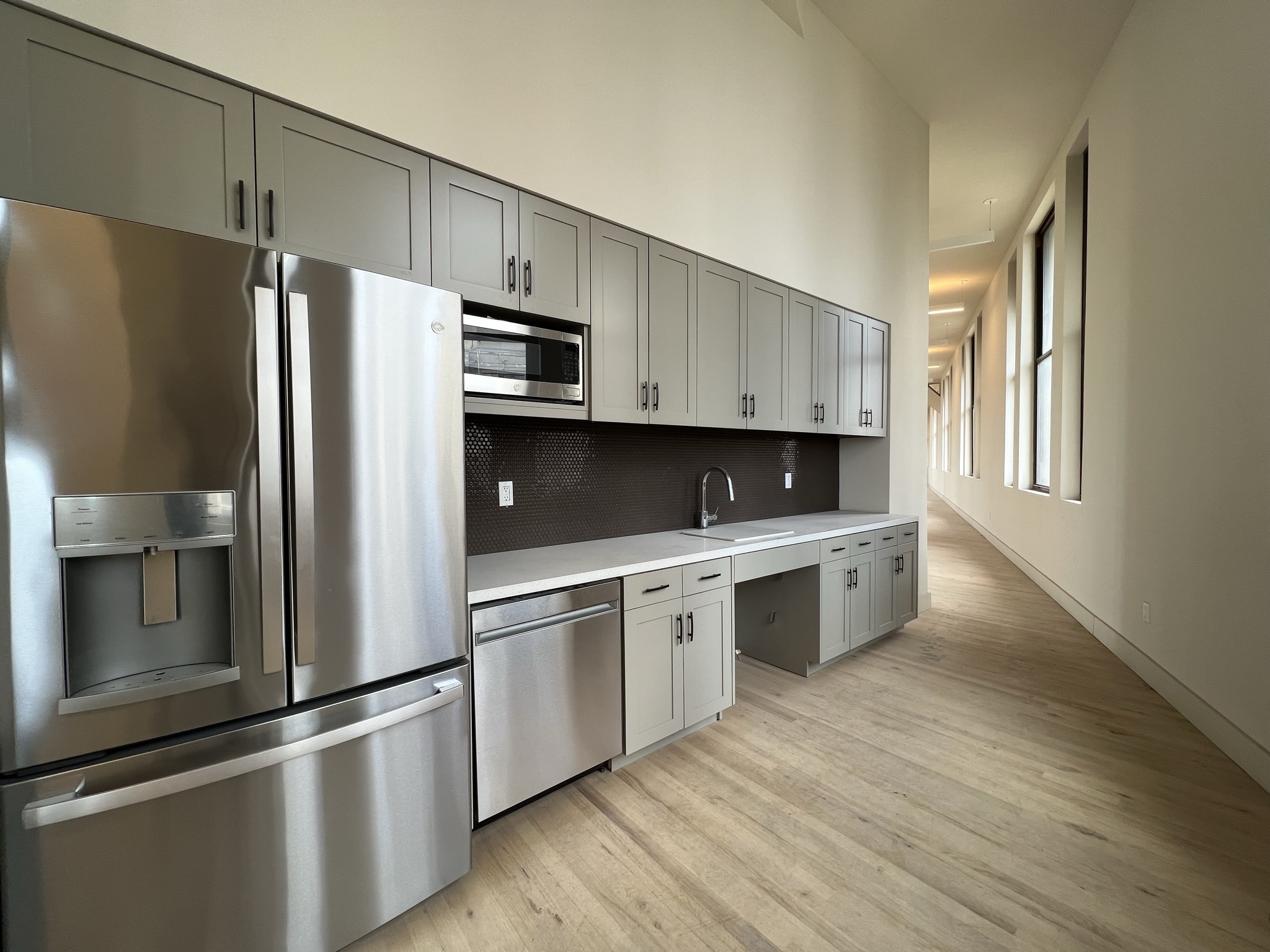 What’s Actually Inside Manhattan’s Famed Flatiron Building? The Answer