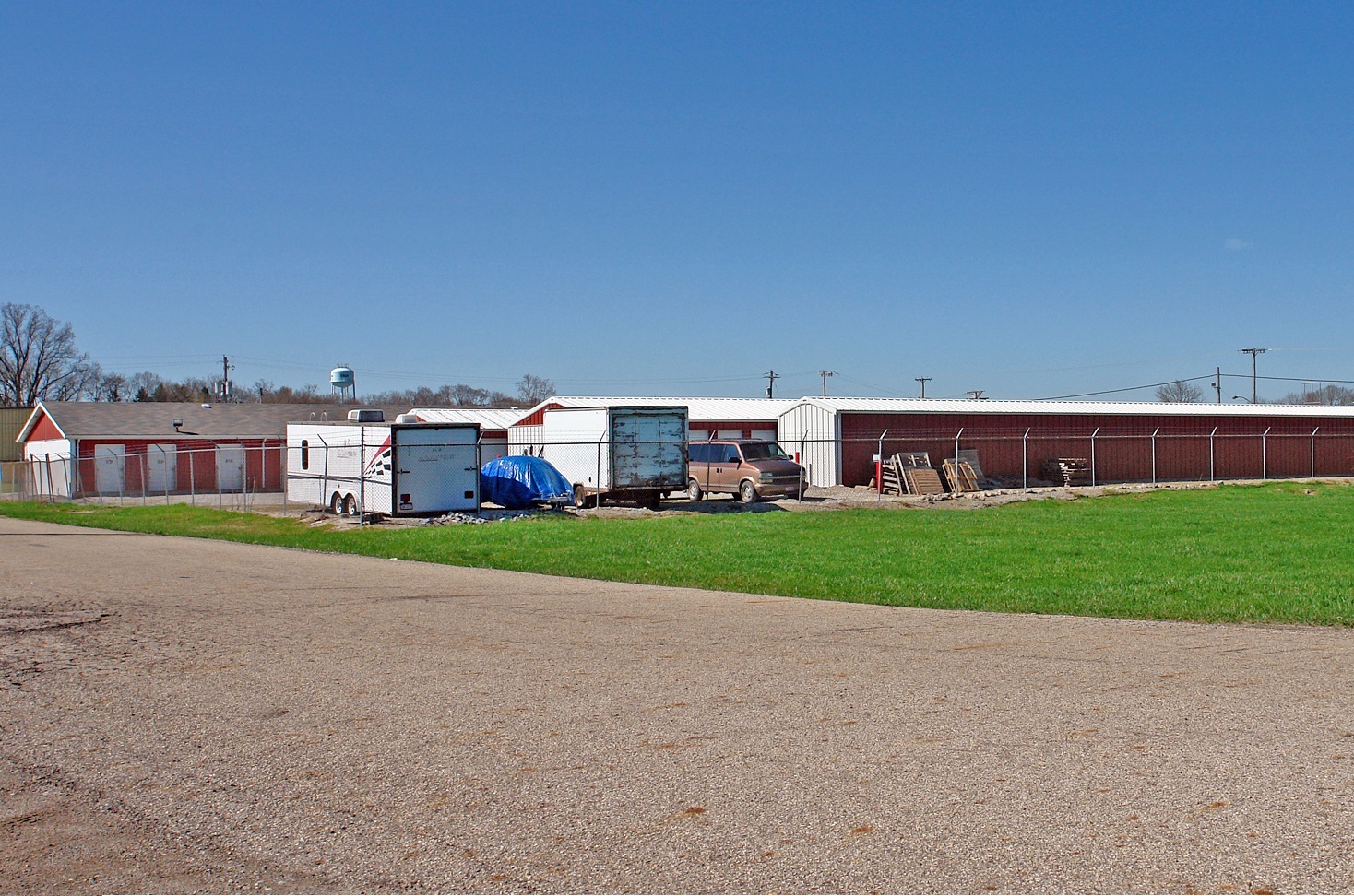 Enon Mini Warehouse. (CoStar)