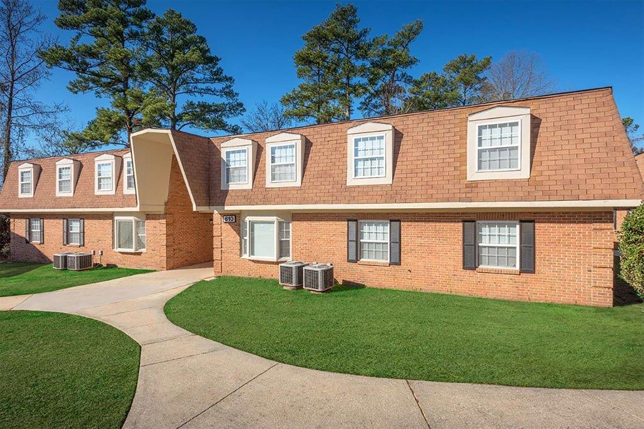 Investor Flips Apartment for Hefty Return After 1 Million Renovation