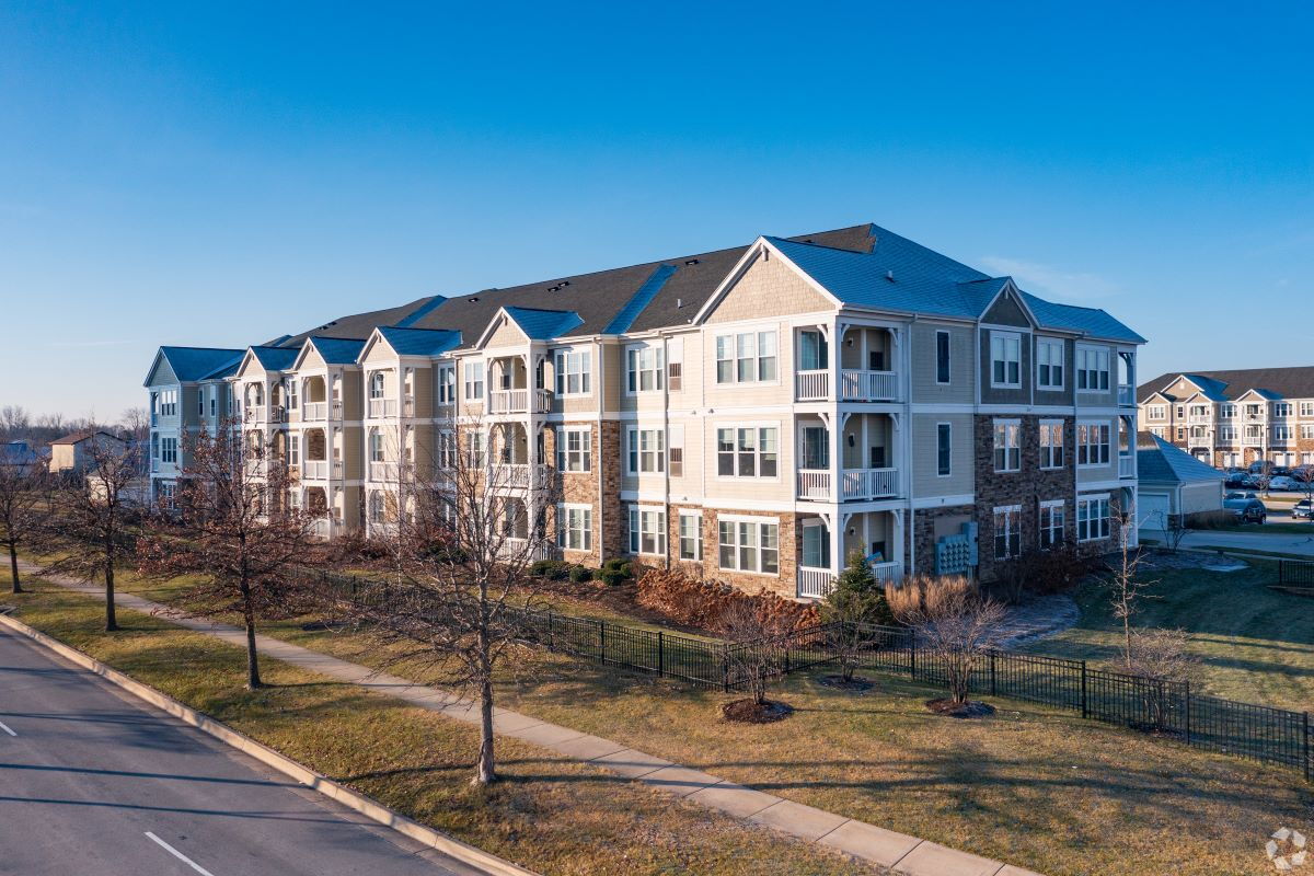 The Brook on Janes Apartments, located in Bolingbrook, Illinois, and completed by Quarterra in 2017, has been sold by the company as the Lennar multifamily arm realizes millions in losses. (CoStar)