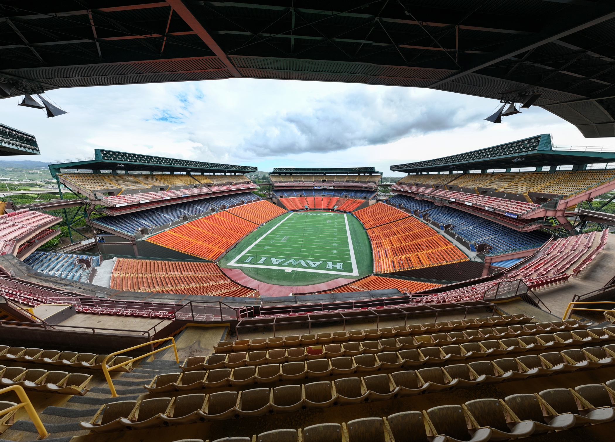 Aloha Stadium in Honolulu was once the yearly site of the NFL Pro Bowl game. (Quintin Soloviev/Wikimedia Commons)