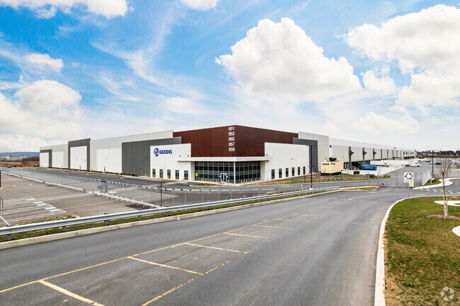 News | Lehigh Valley Distribution Center Sells for $201.5 Million