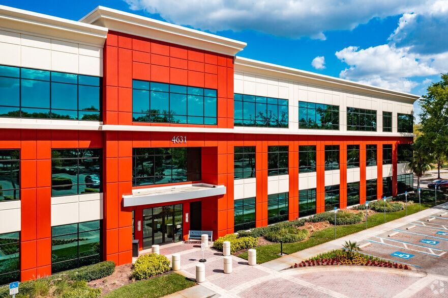 Maxim Healthcare Signs Office Lease at Woodland Corporate Center in Tampa