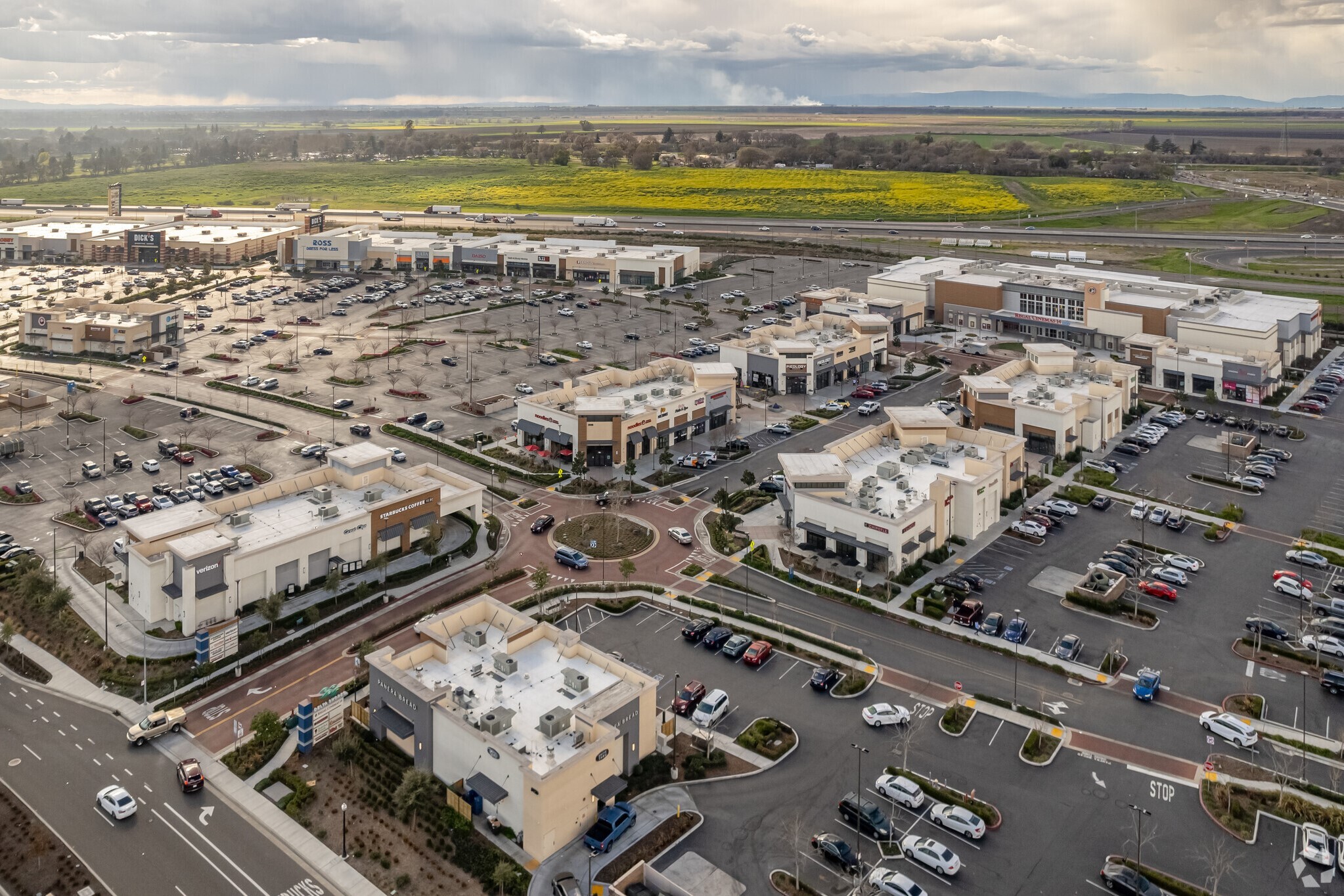 Delta Shores Shopping Center in Southern Sacramento Sells for 122.5