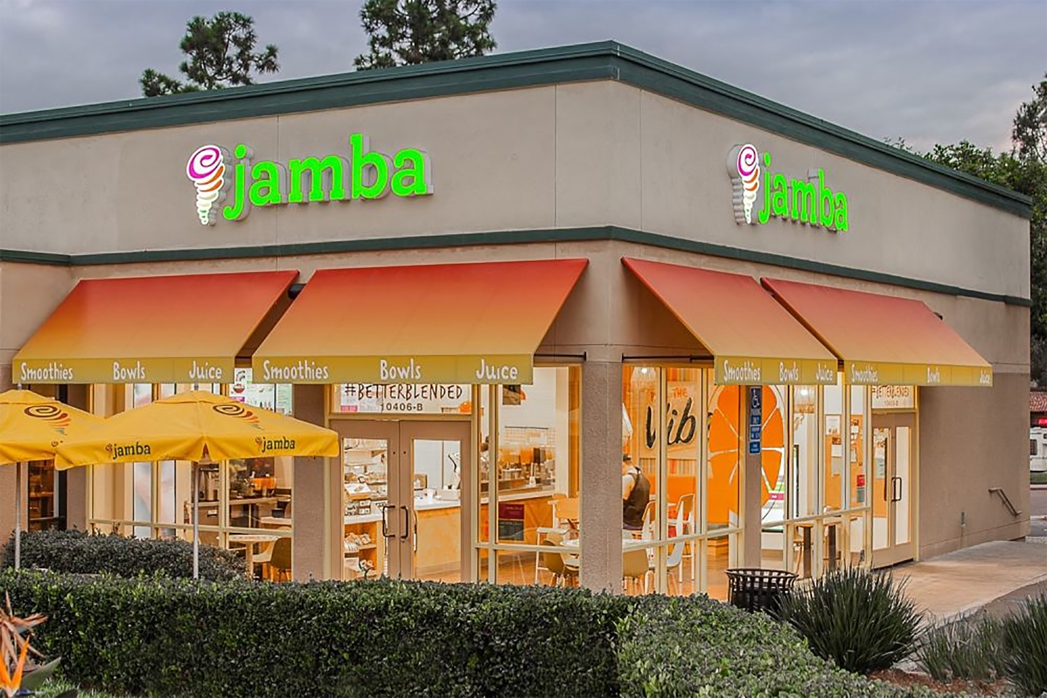 A newly designed Jamba store after dropping &quot;juice&quot; from the name. (Jamba) 