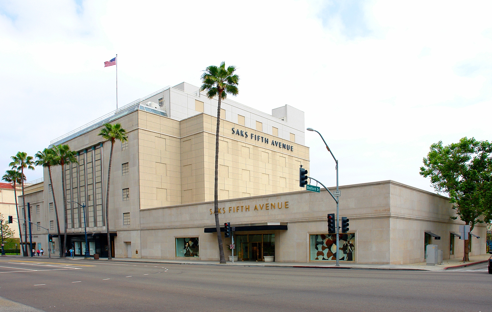 The new Saks Fifth Ave on Wilshire Blvd, Beverly Hills, 1935 - the