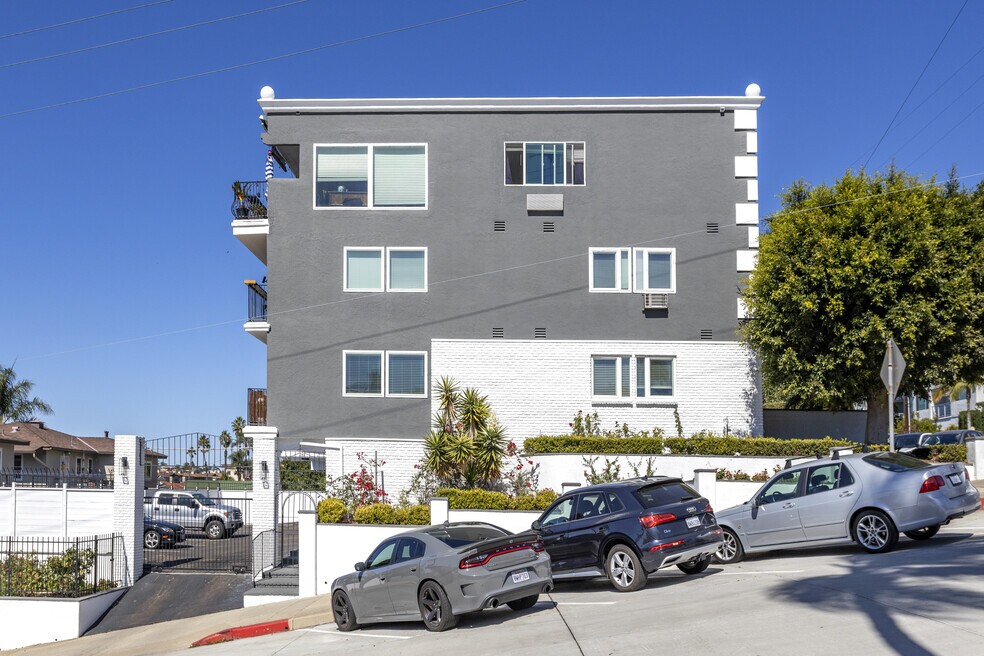 News DMJ Realty Partners Sells the Tiffany at Bankers Hill