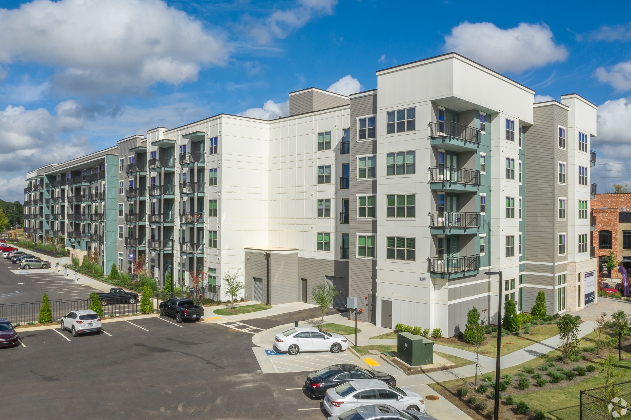 Suburban Apartment Demand Drives Atlanta's Surprising LateSeason Run