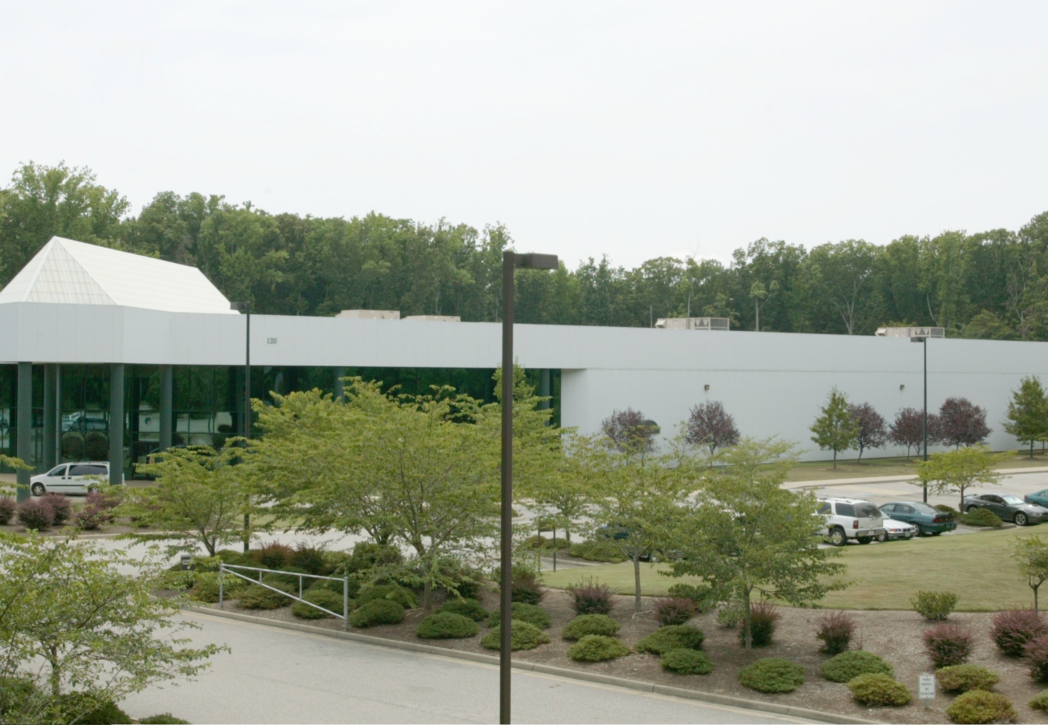 Canadian Home Goods Company Picks Virginia for First US Warehouse and