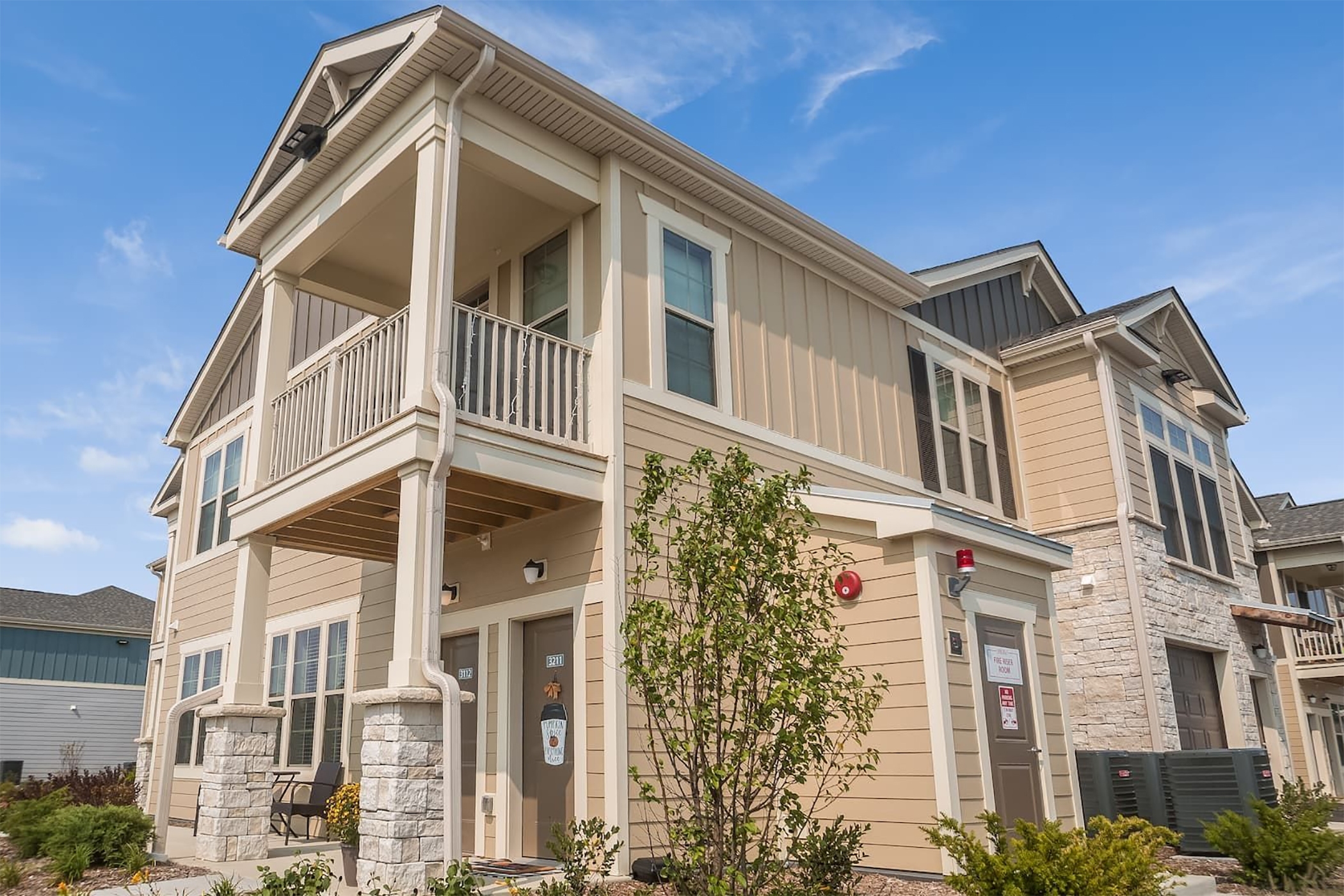 This Wisconsin Apartment Sale Shows the Advantage of a Location Between