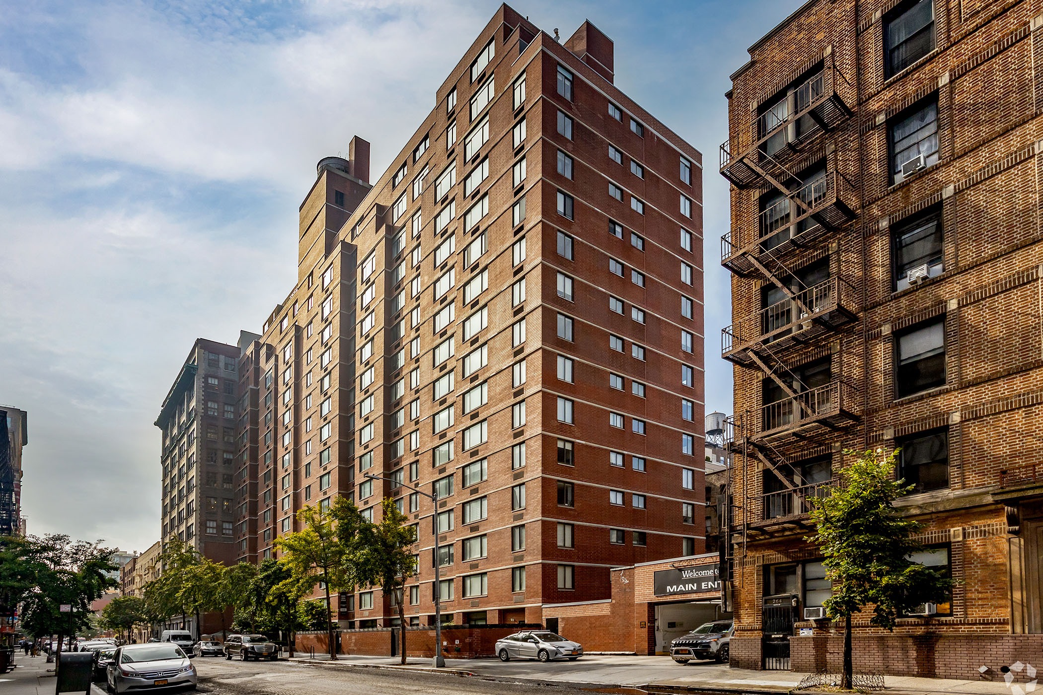 Blackstone Sells Control of 11Property New York Apartment Portfolio