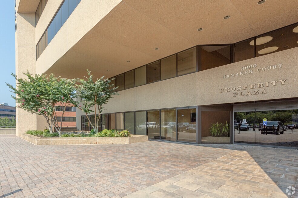 Global Medical REIT Buys Prosperity Plaza in Fairfax