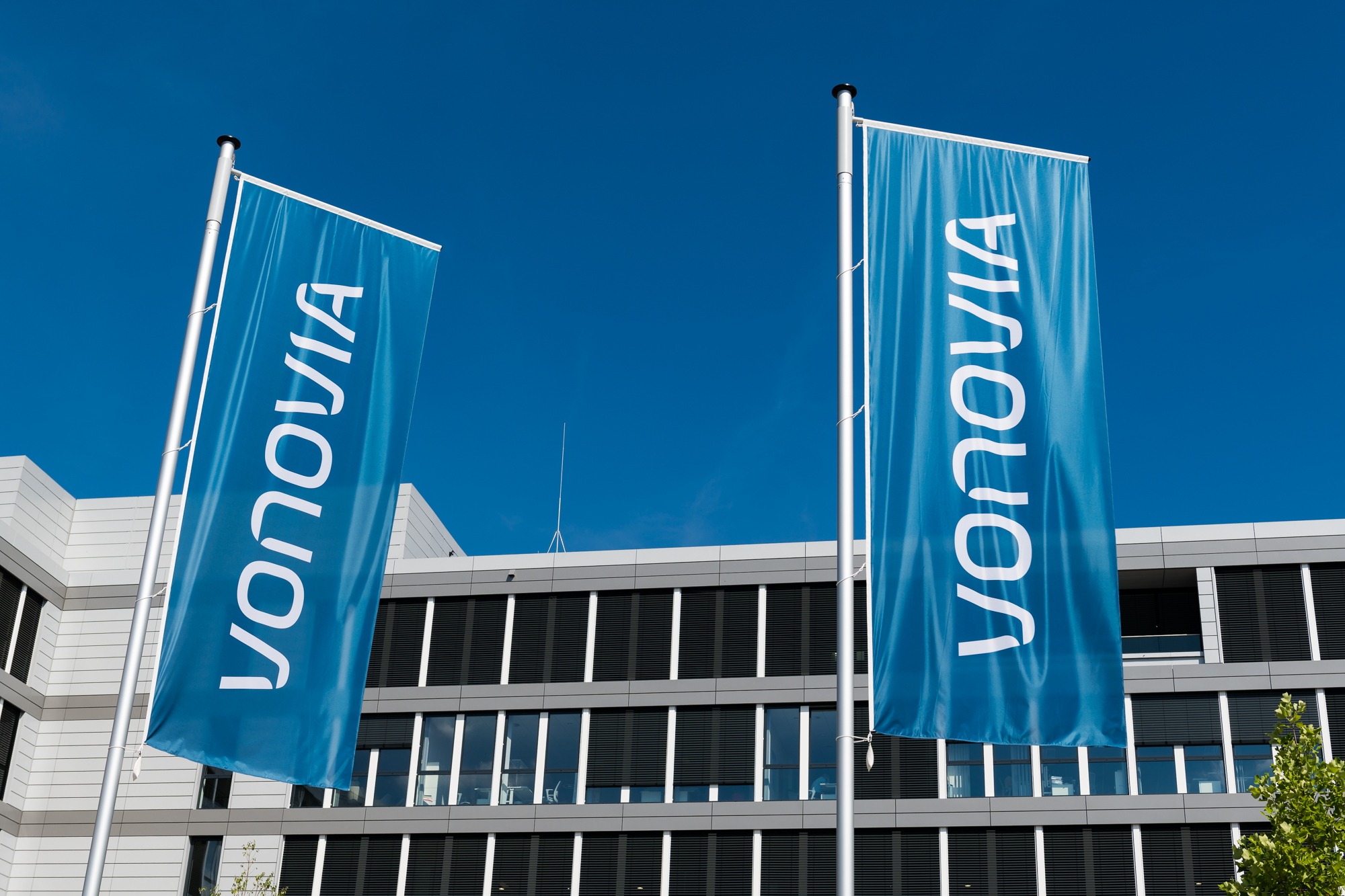 News Vonovia Raises Around 1 Billion From Stake Sale To Apollo news-vonovia-raises-around-1-billion-from-stake-sale-to-apollo