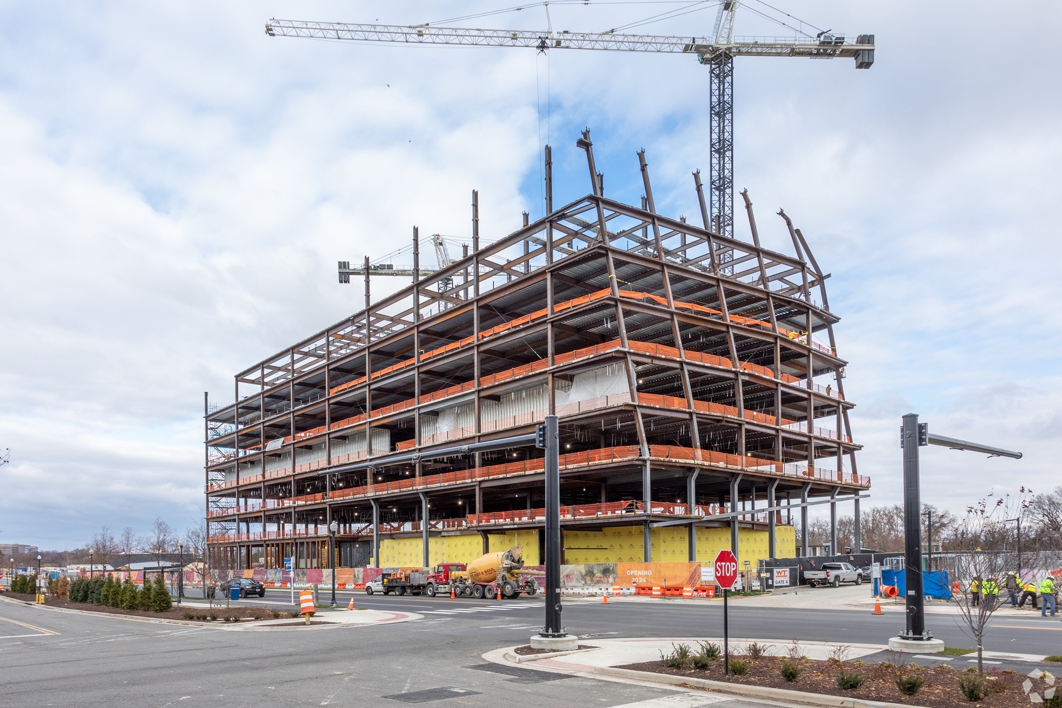 Virginia Tech's graduate campus in Alexandria, Virginia, remains under construction and is expected to open in 2025. (CoStar)
