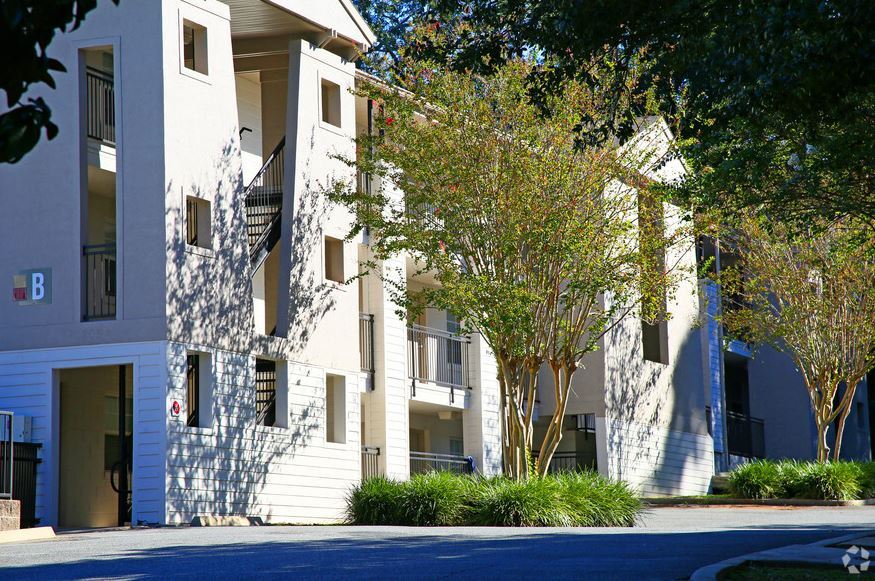 Raith Capital Sells Tallahassee Student Housing Property