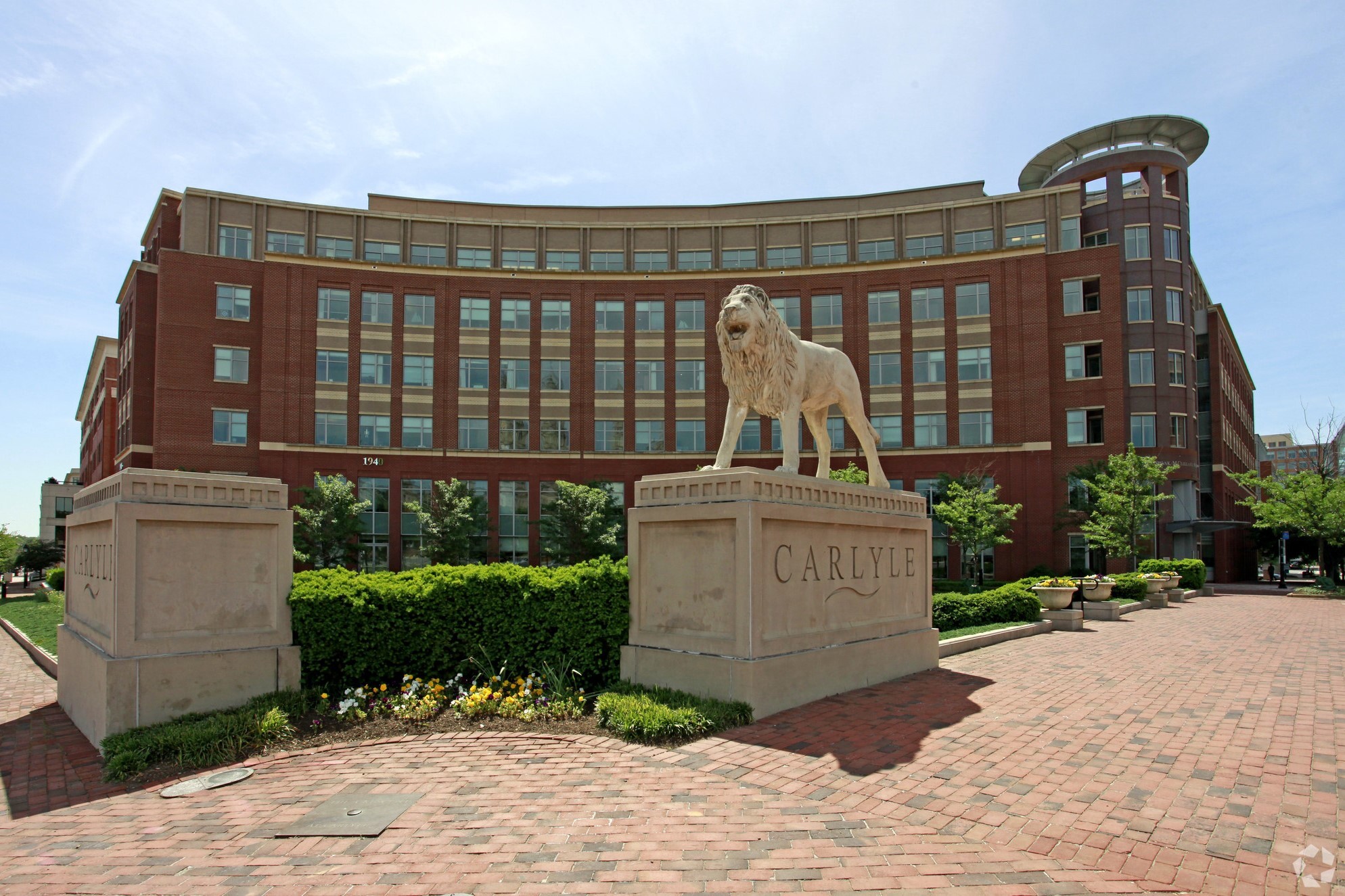 Five Guys Signs Lease Closer to DC for HQ Move