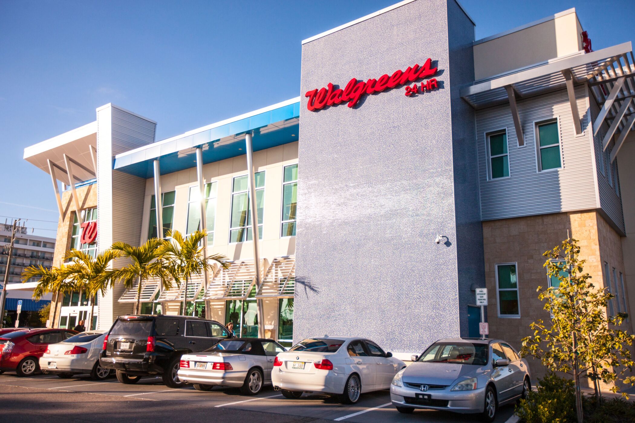 Walgreens Quickens VillageMD Pace, Bankruptcy Filings Decline, JLL Buys
