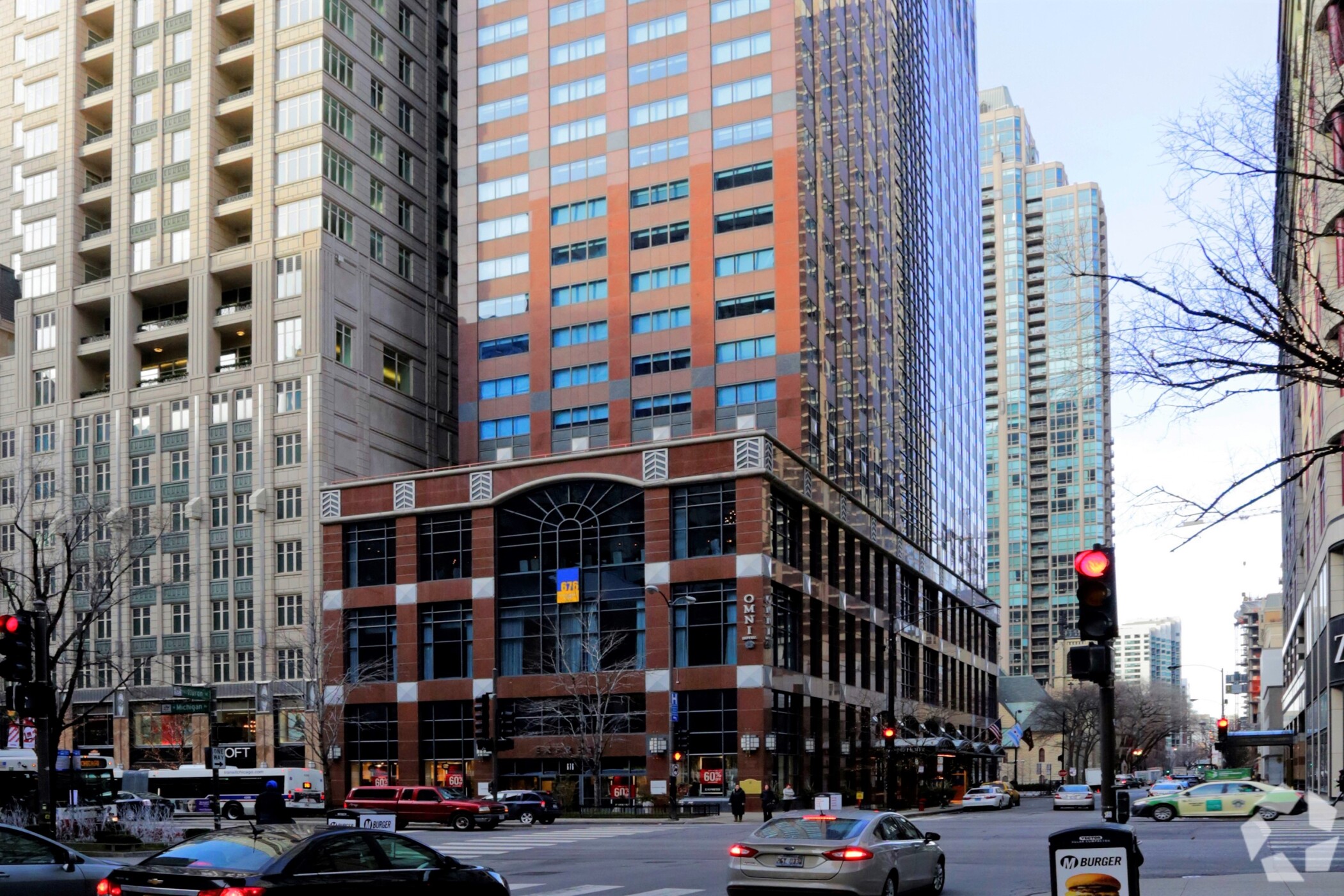 Express to Close Michigan Avenue Store in Chicago