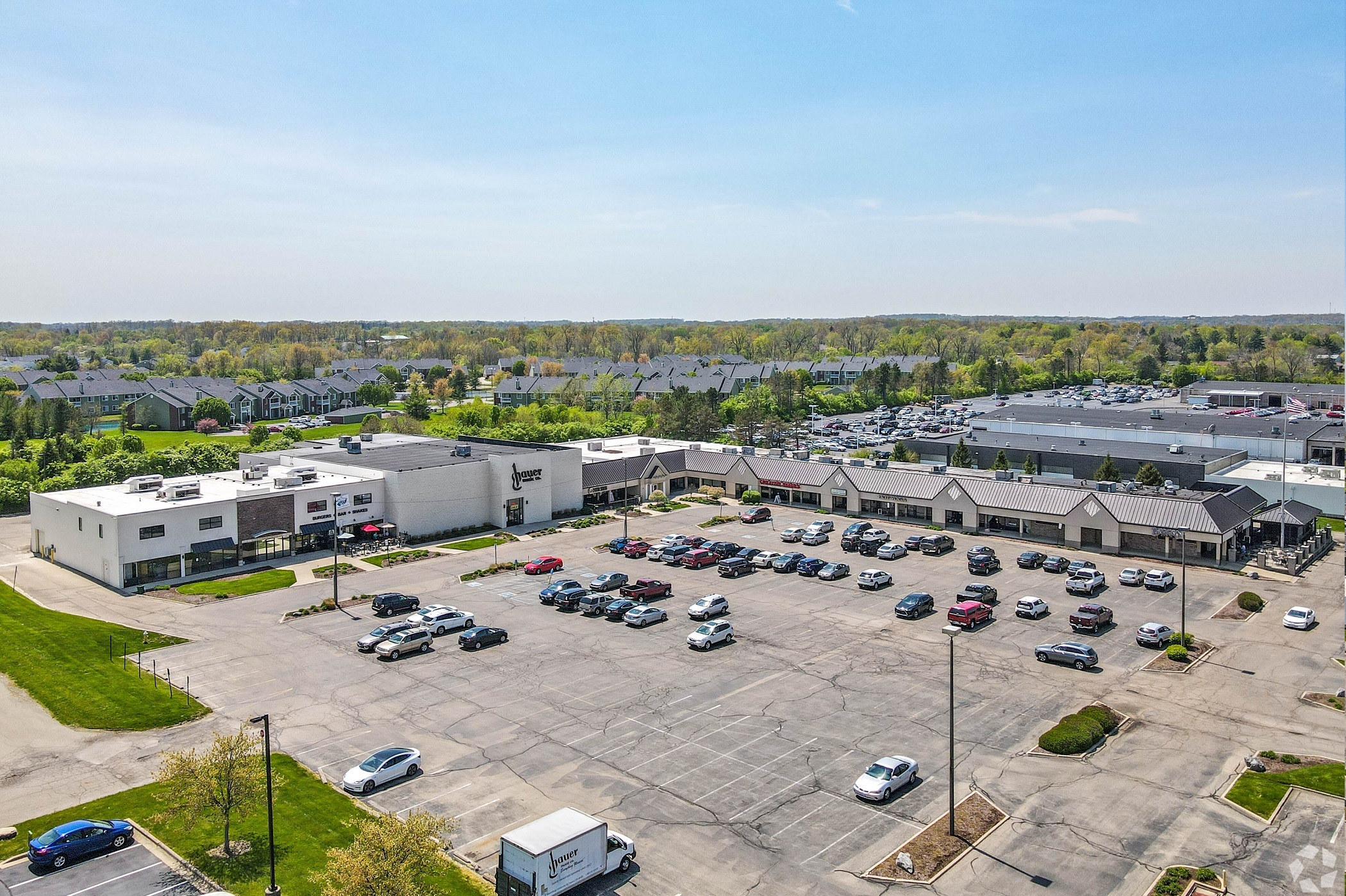 Cardinal Bin Store signs lease at Home Center. (CoStar)