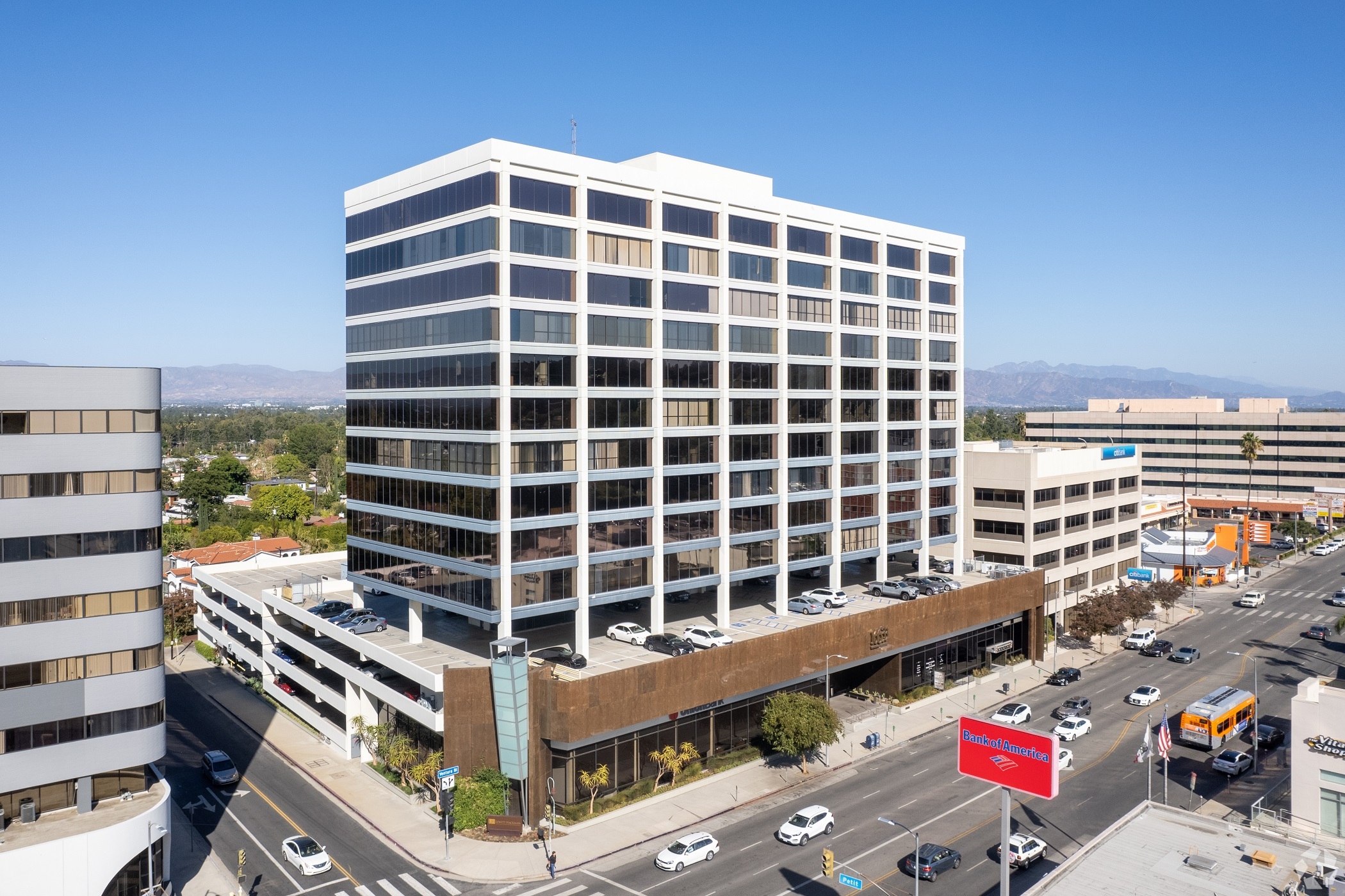 Los Angeles Real Estate Investment Firm Buys Office Despite Market Turmoil los-angeles-real-estate-investment-firm-buys-office-despite-market-turmoil