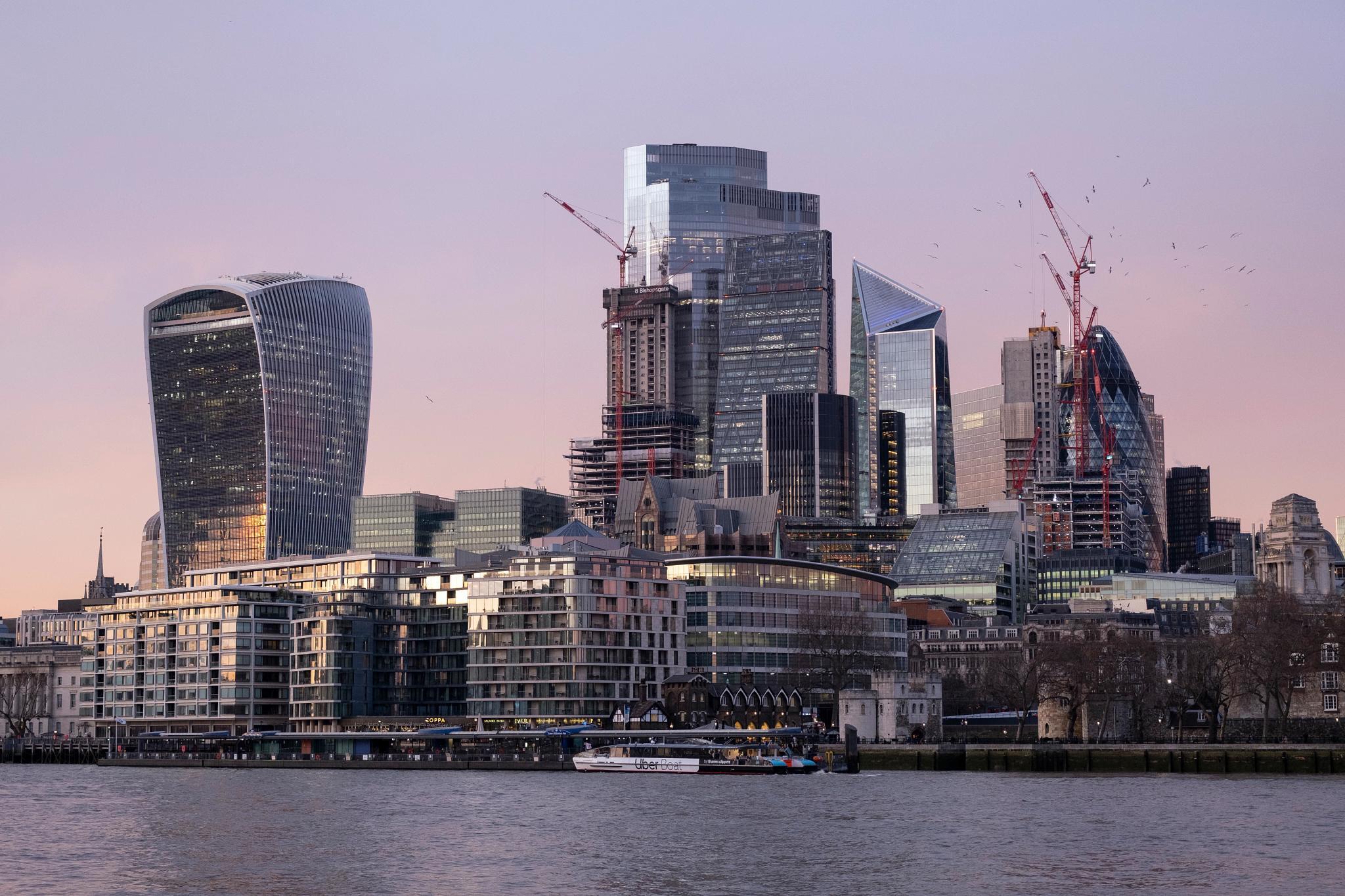 Aeon Closes First CLO Warehouse With £900 Million of Loans