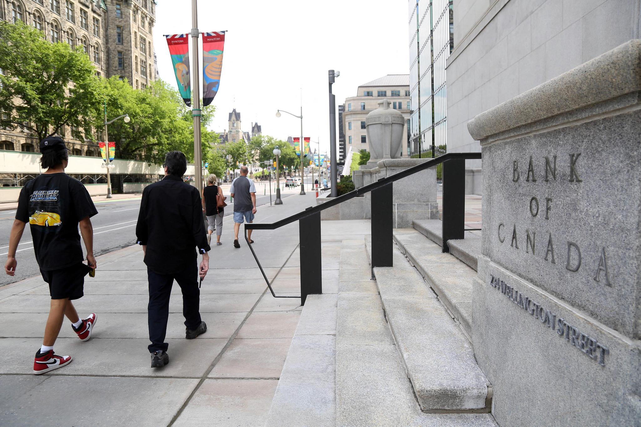 Bank of Canada raises key rate to 2.5% in first hike in three years