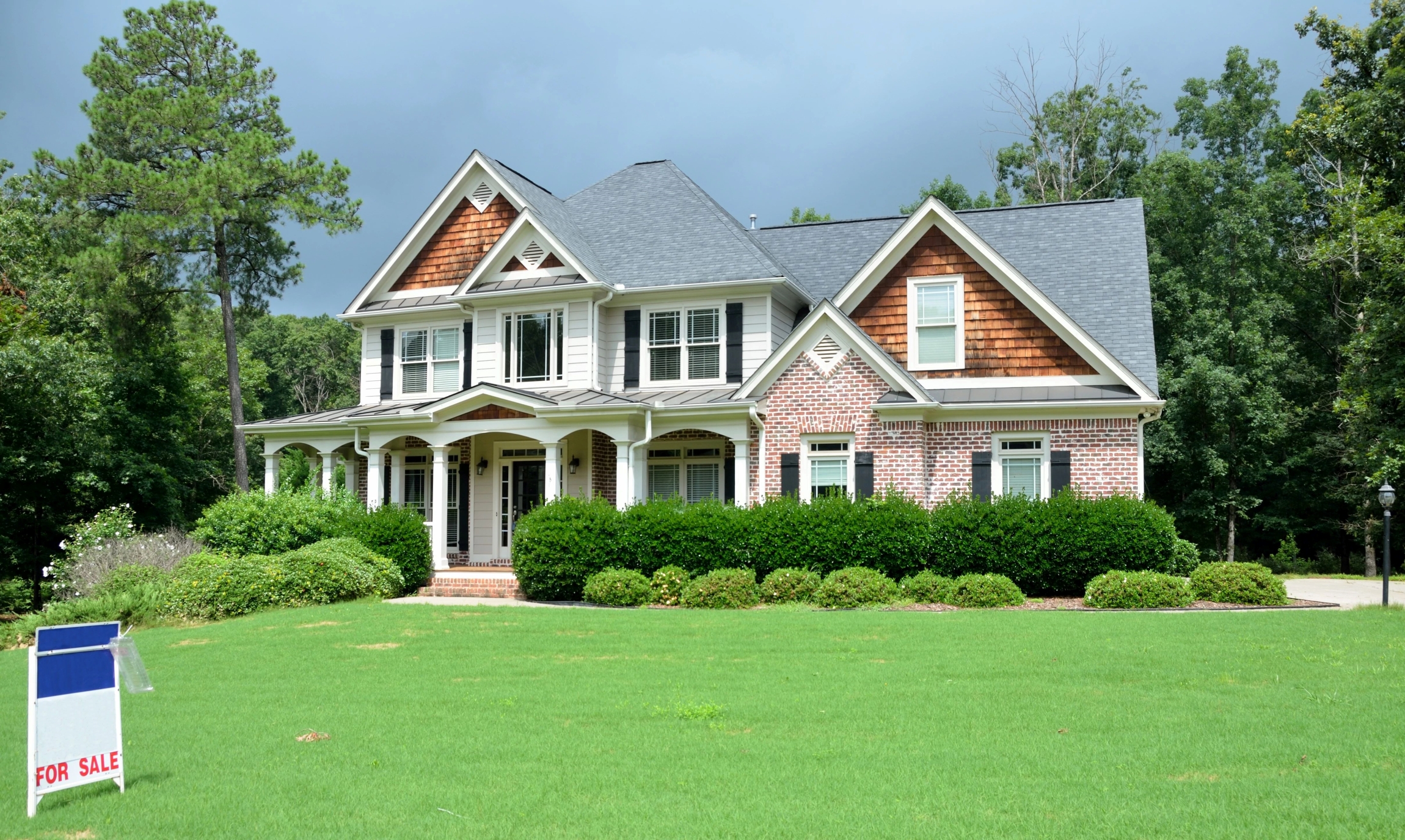 Middle-income households can afford to buy fewer than a quarter of U.S. homes listed for sale, according to the National Association of Realtors. (Getty Images)