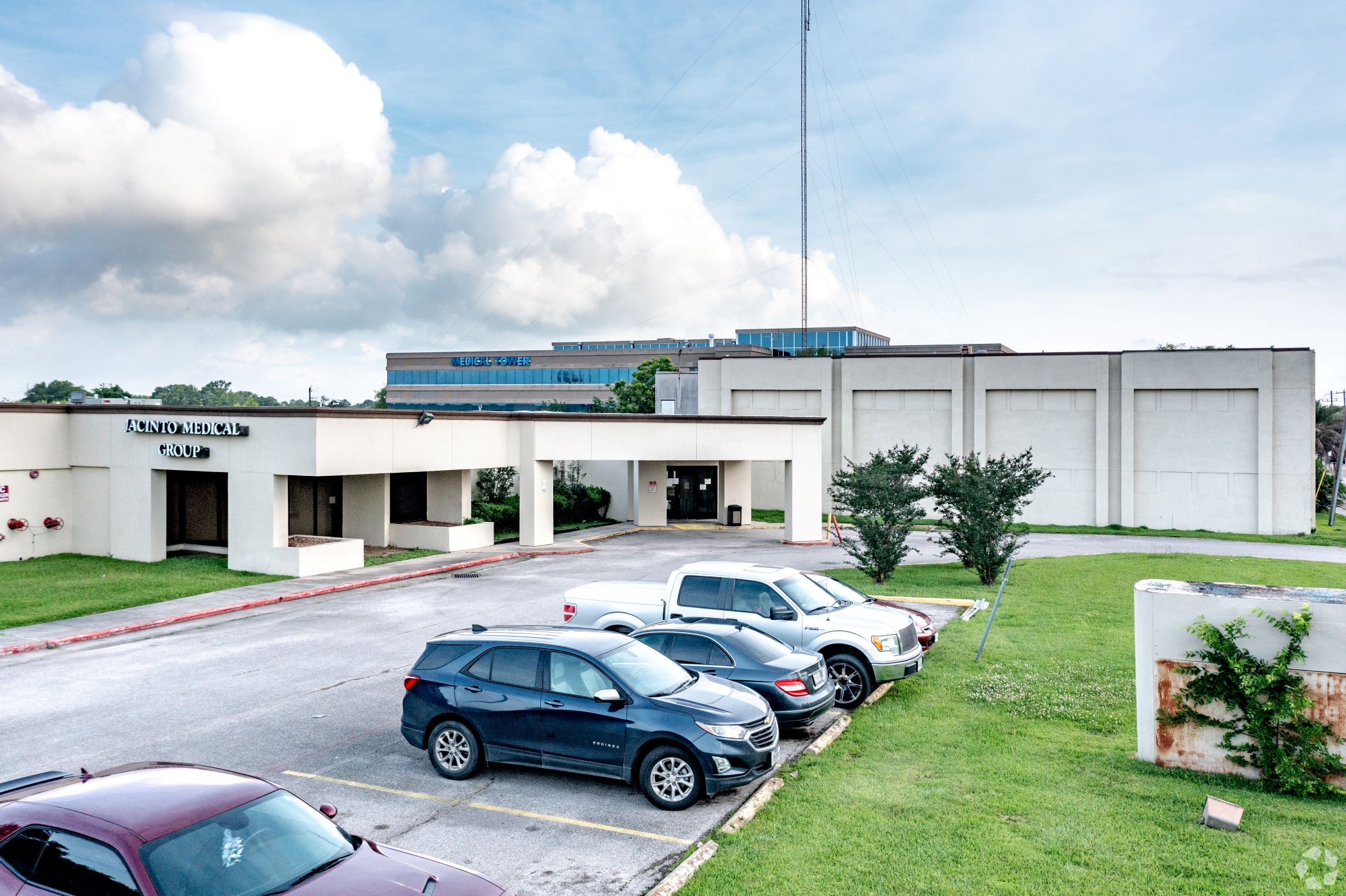Jacinto Medical Group's main location in Baytown, Texas, is at 2800 Garth Road. (CoStar)