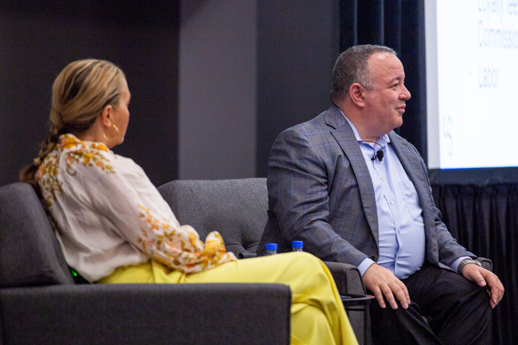 From right: Flyr's Andrew Rubinacci and KSL Resorts' Sara Harper speak at the 2024 HSMAI Commercial Strategy Conference. (HSMAI/Charlotte Photography)