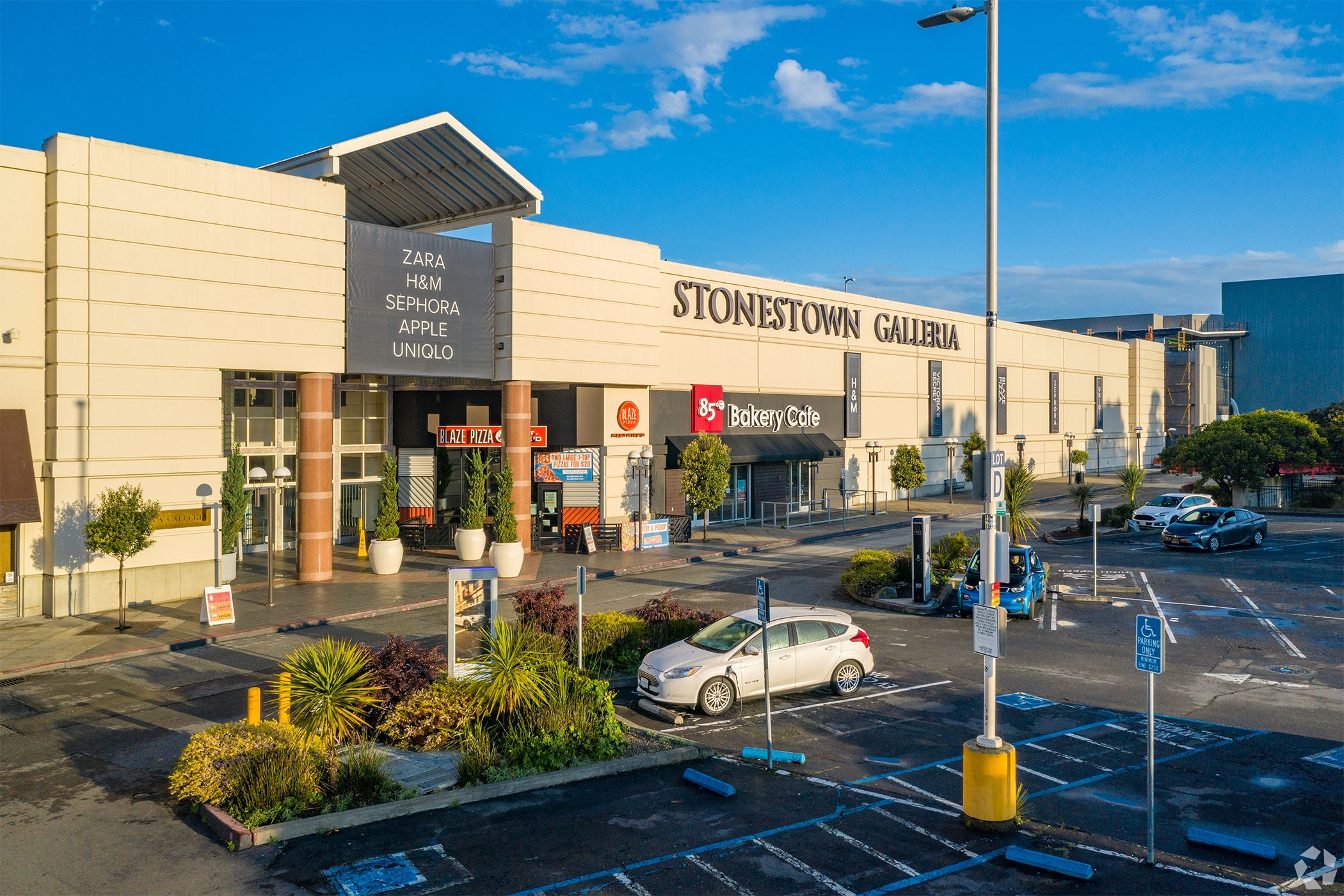 Brookfield Properties has been pursuing a $2 billion overhaul of the Stonestown Galleria shopping center in San Francisco as part of an effort to transition older retail space into new housing and commercial uses. (CoStar) 