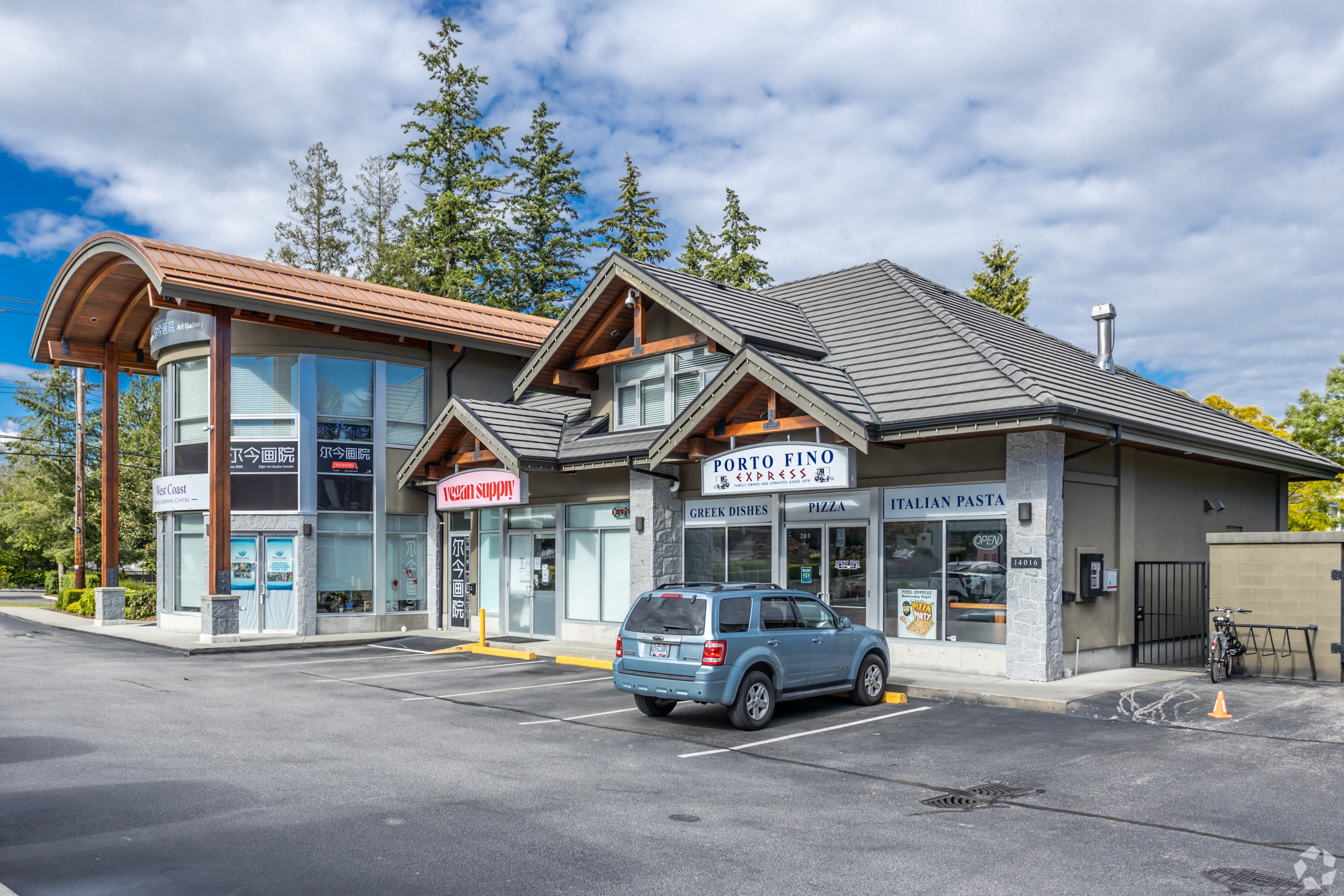 Odd Burger is looking to expand online in British Columbia after signing a deal with Vegan Supply, which has this location in Surrey. (CoStar)