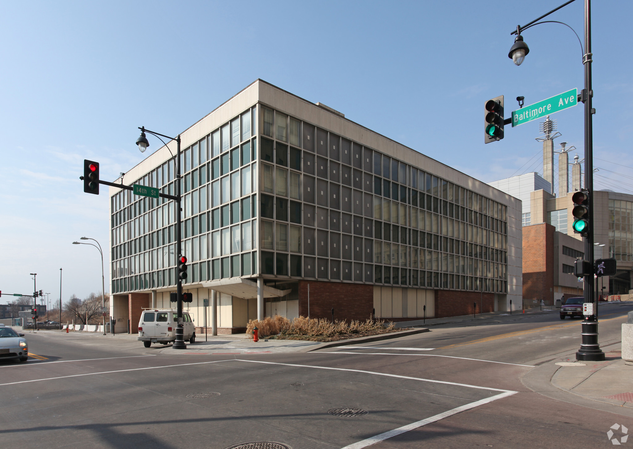 Waddell & Reed Inks LongTerm Lease for New Downtown Kansas City