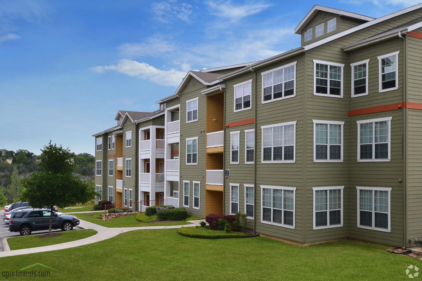 Dallas-based The Milestone Group bought the 228-unit Archer Stone Canyon in San Antonio from Internacional. (CoStar)