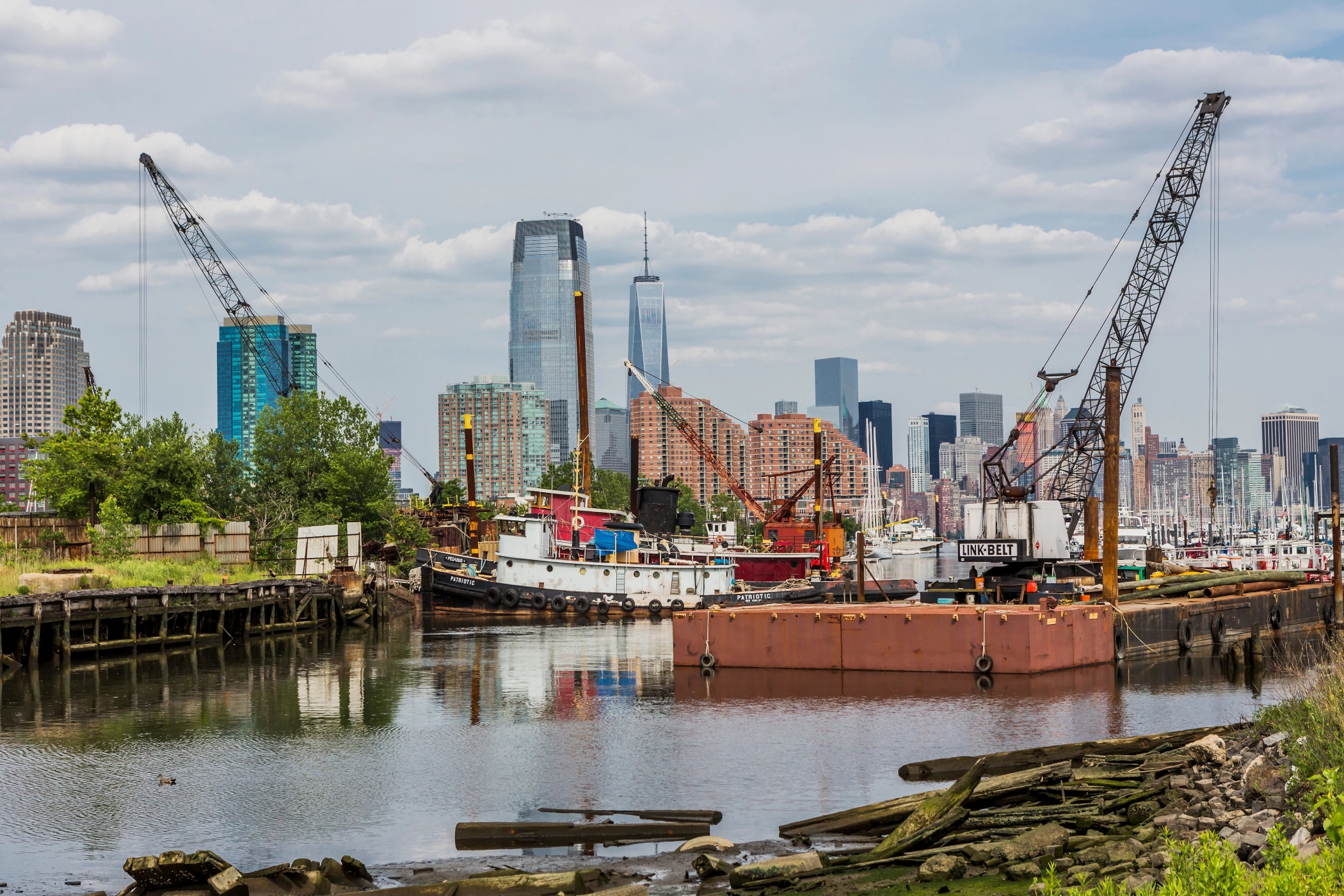 The Biden administration does not plan to intervene to head off a potential strike by East and Gulf Coast port dockworkers. (Getty Images)