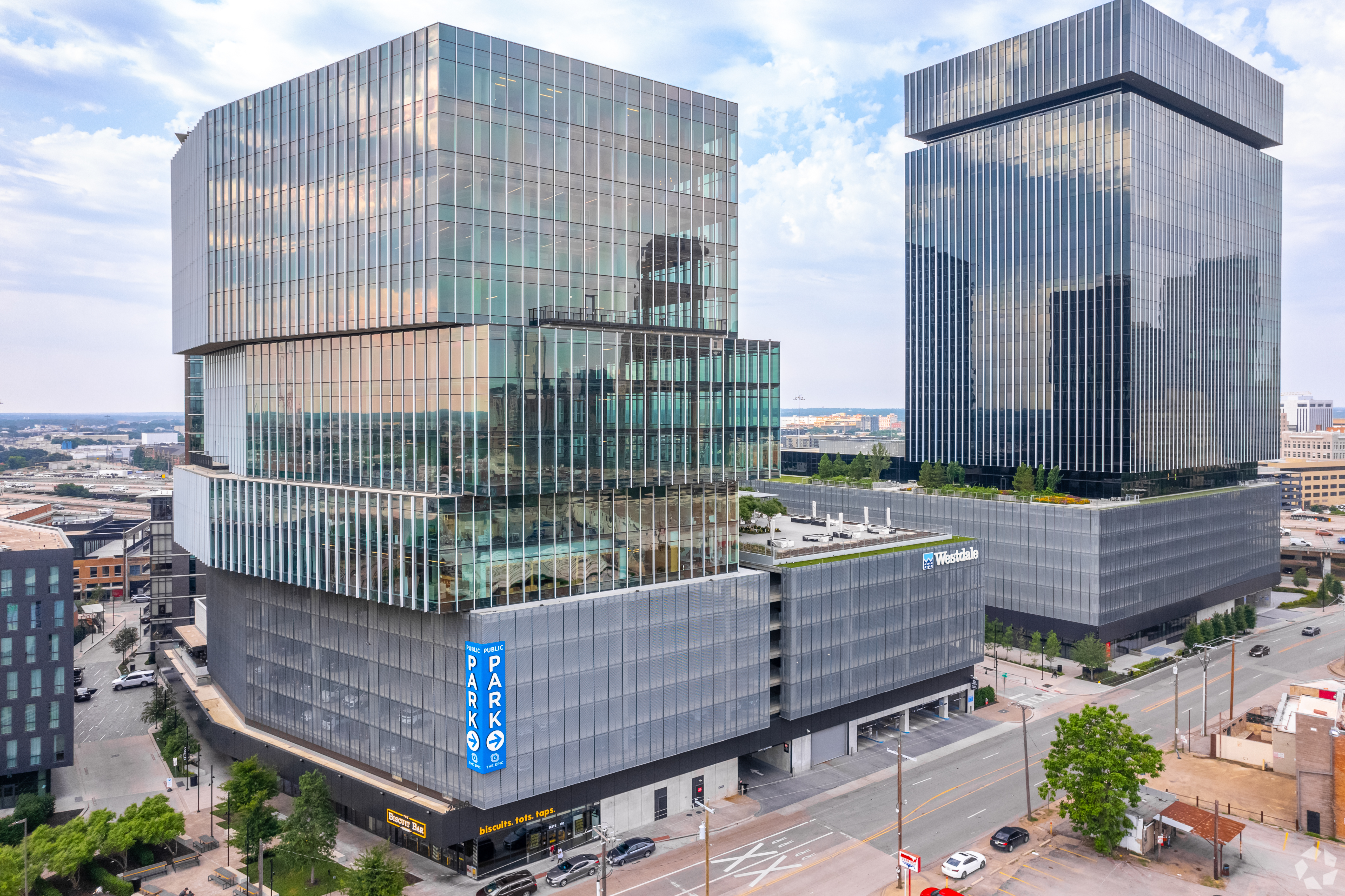 The Epic I office tower in Dallas' Deep Ellum neighborhood is part of a $115 million loan issued through the Tel Aviv Stock Exchange to refinance debt on three Texas properties. (CoStar)