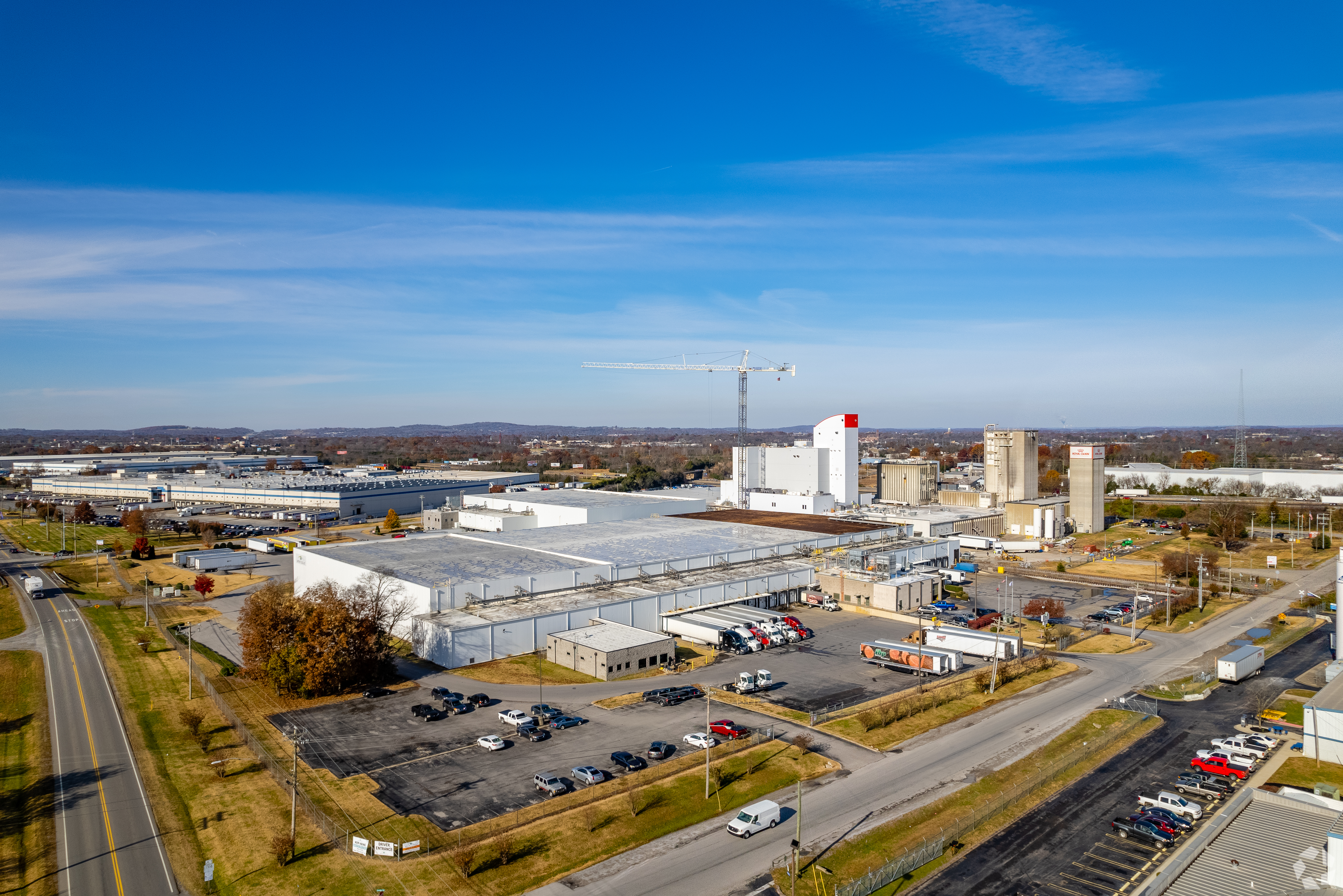 Most of the properties in the portfolio are industrial buildings, like this Americold facility along Arctic Drive in Lebanon, Tennessee. (CoStar)
