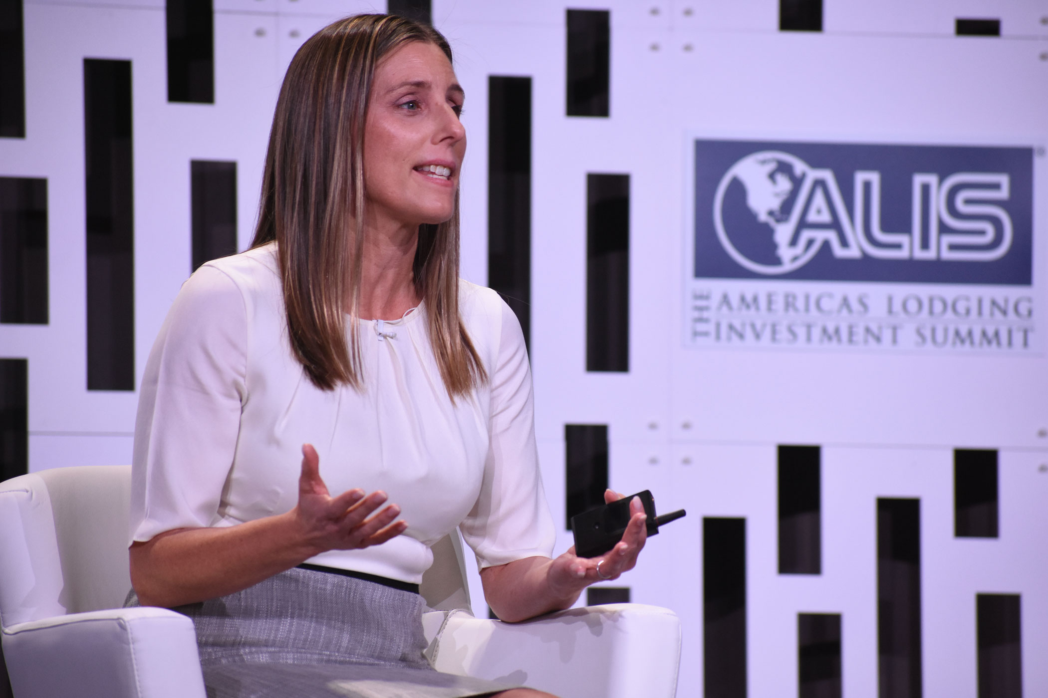 At the Americas Lodging Investment Summit, STR President Amanda Hite outlines STR’s revised forecast for U.S. hotel performance in 2023. STR is CoStar’s hospitality analytics firm. (Bryan Wroten)