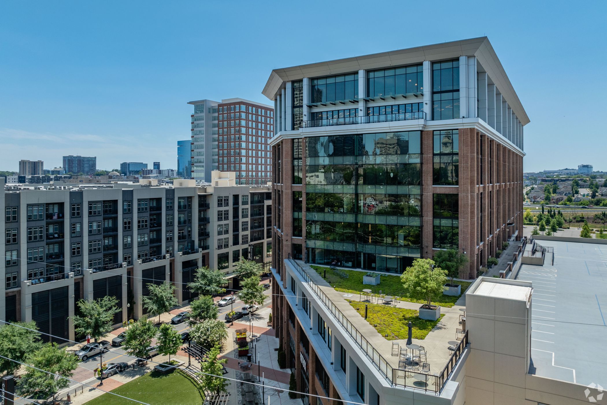 Software company Oracle agreed to sublease two floors in the Capitol View office building at 500 11th Ave N. in Nashville, Tennessee. (CoStar) 