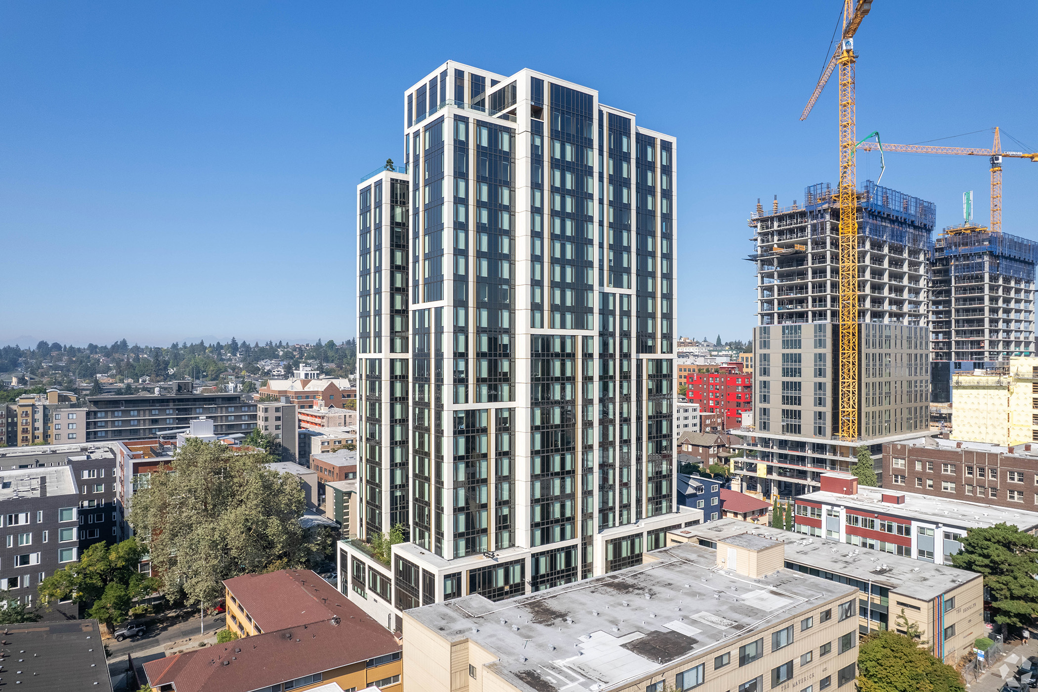 Greystar opened The Accolade, a 226-unit complex in Seattle's University District, during a boom in student housing development in the area in 2022. (CoStar)