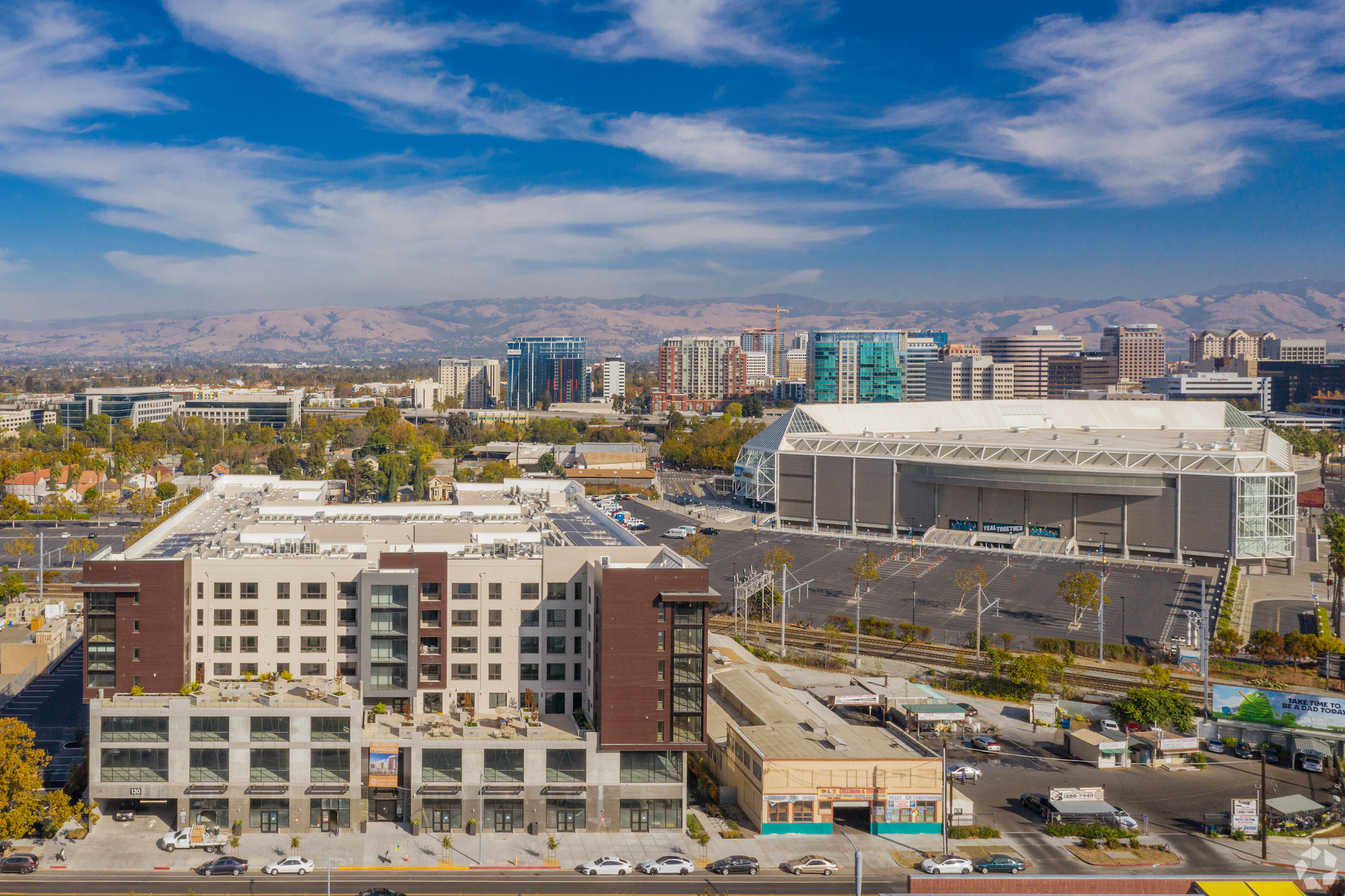 The Vespaio apartment complex in San Jose, California, is near major Silicon Valley tech giants and across the street from the SAP Center arena. (CoStar) 