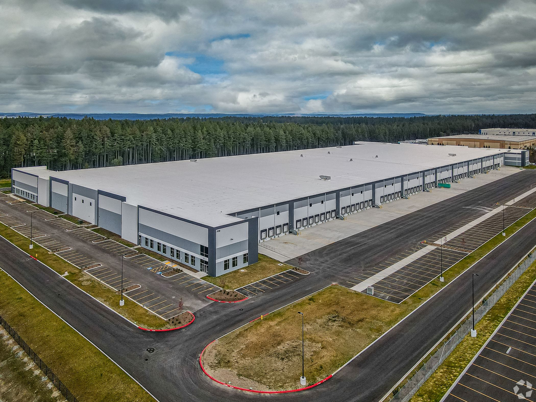 The fully leased Hawks Prairie 2 building sold to a Canadian fund in a deal that closed Sept. 13. (CoStar)