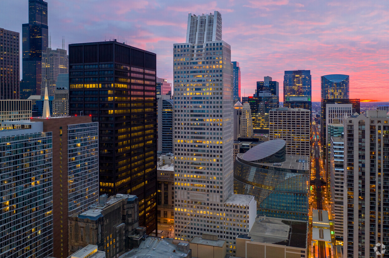 Chicago law firm Salvi, Schostok & Pritchard is expanding and extending its lease in the 50-story office tower at 161 N. Clark St. (Gian Lorenzo Ferretti/CoStar)