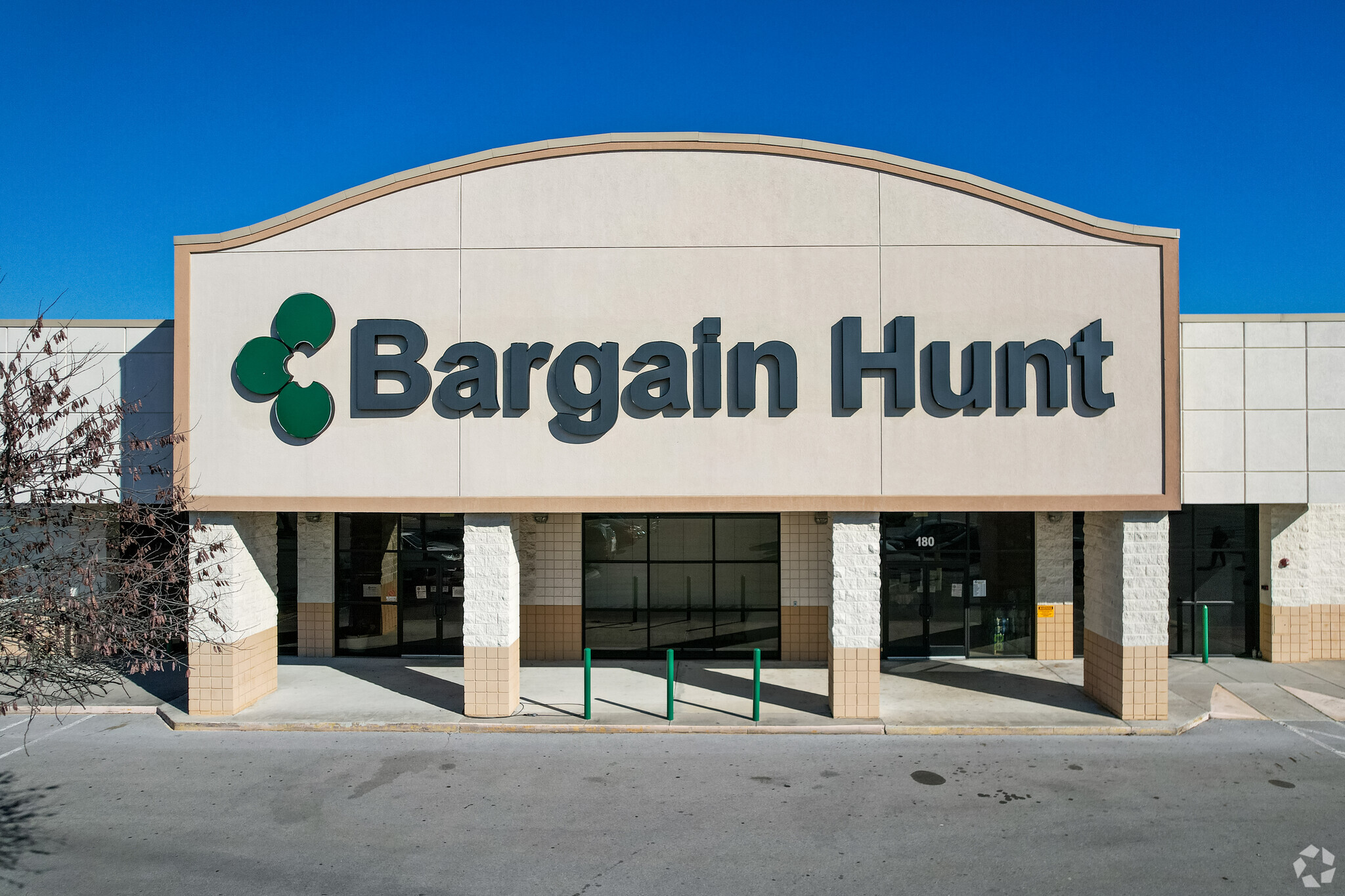 Bargain Hunt's stores are in the South and Midwest. (CoStar)