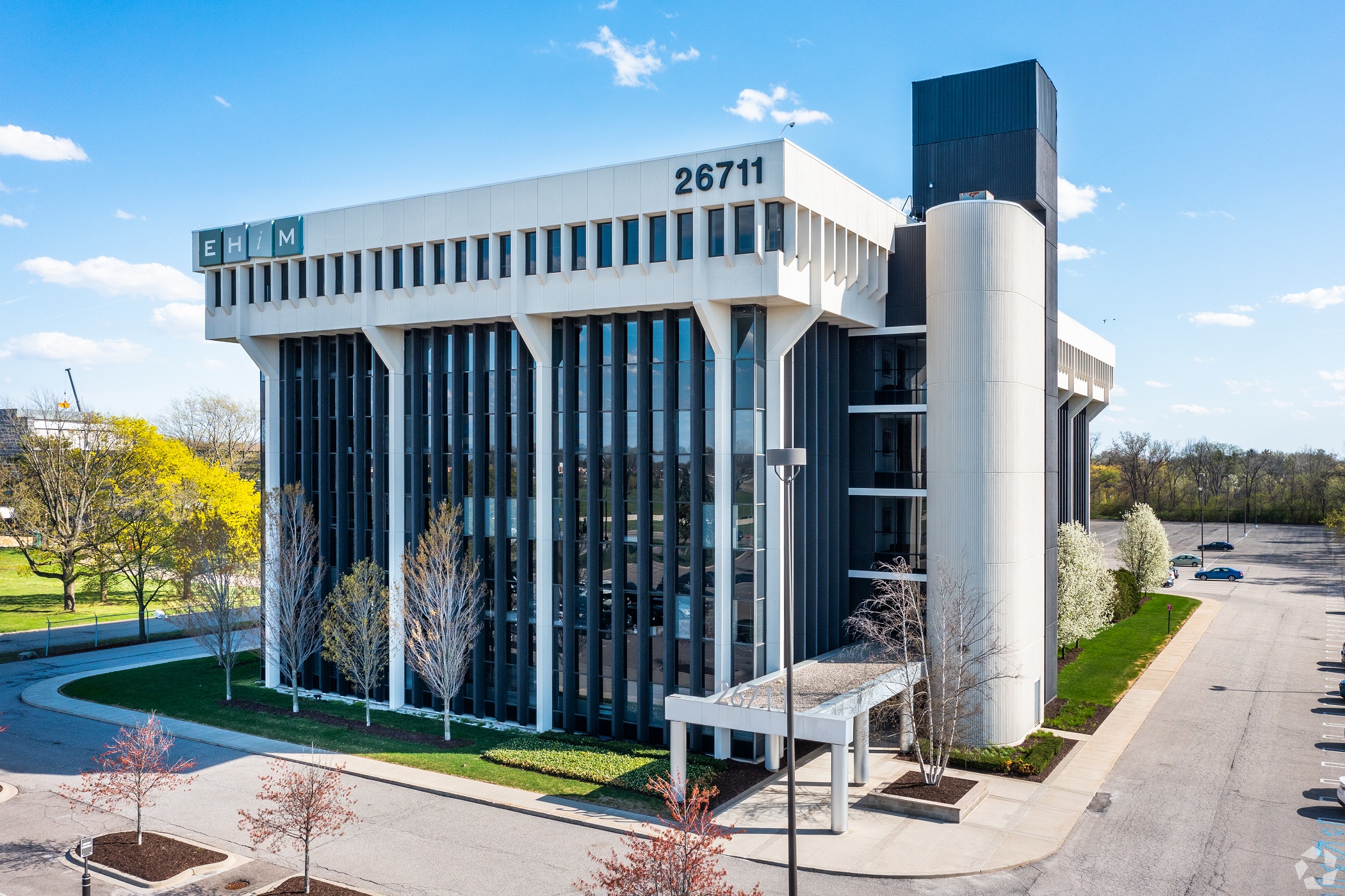 Guardian Alarm will occupy the top floor and space on the ground floor at 26711 Northwestern Highway in Southfield. (CoStar)