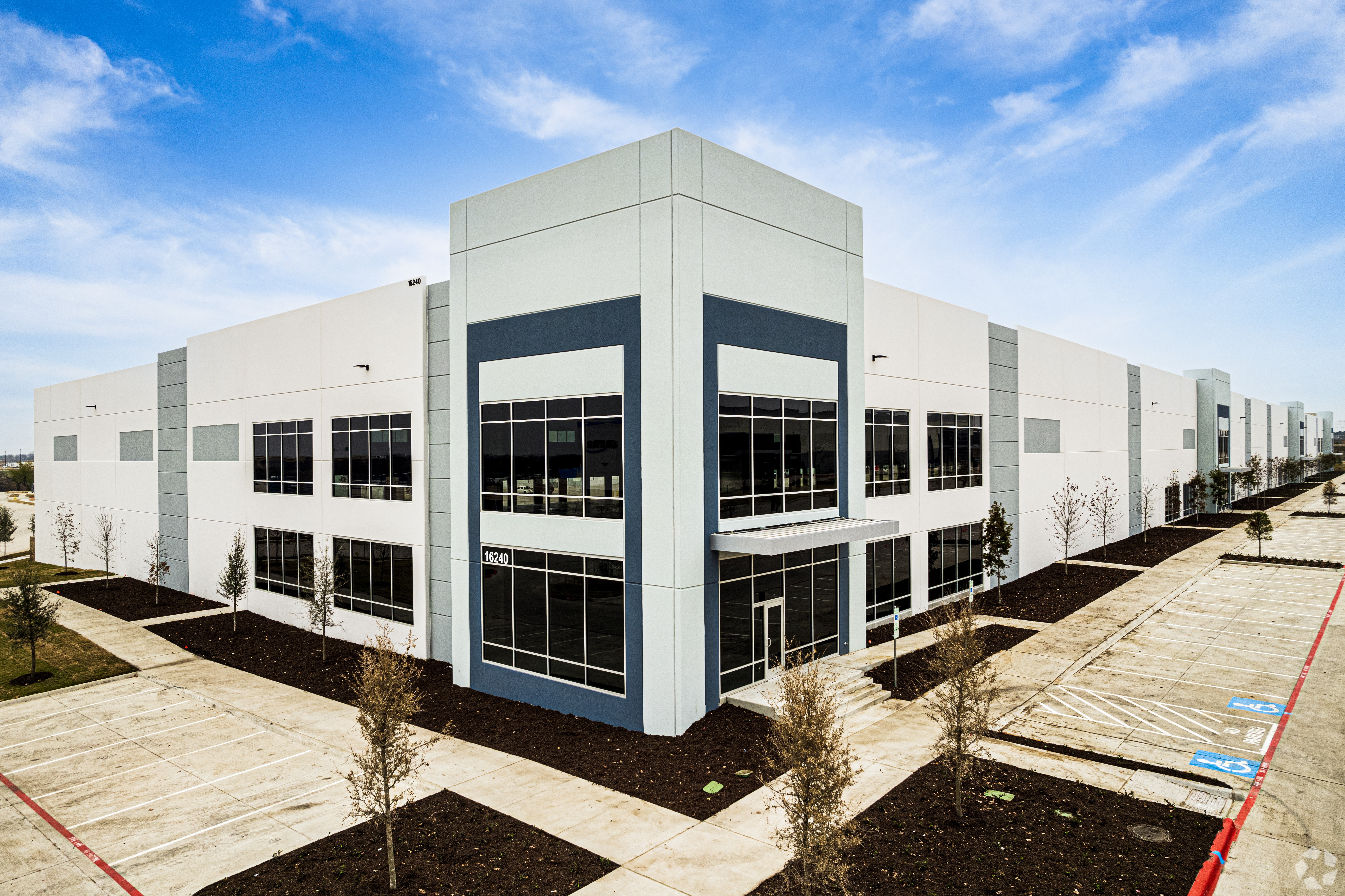 The industrial building developed by the real estate arm of the Dallas Cowboys of the NFL has sold to a new ownership group. (CoStar)